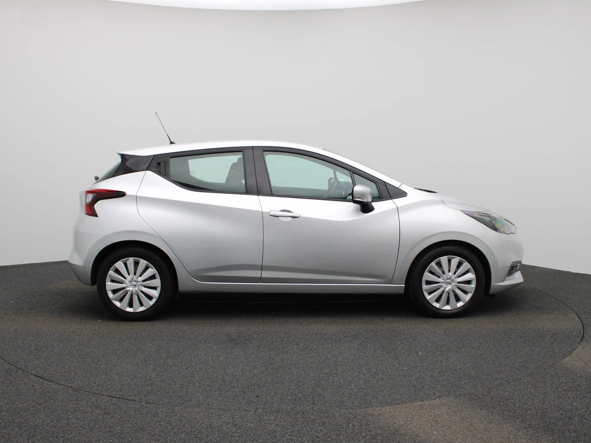 Nissan-Micra-image-5