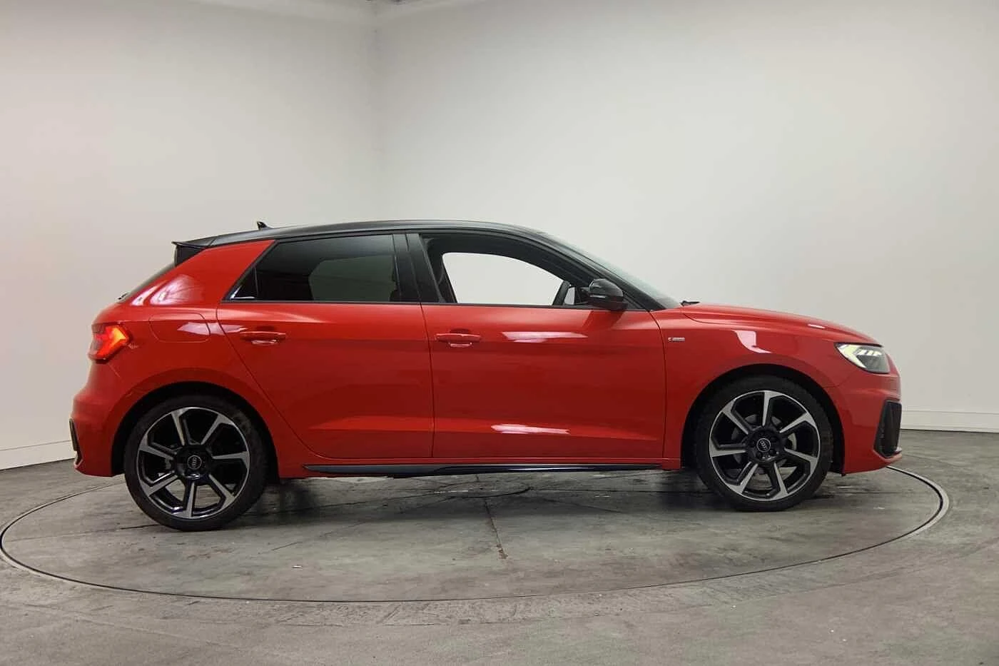 Audi-A1 Sportback-image-3