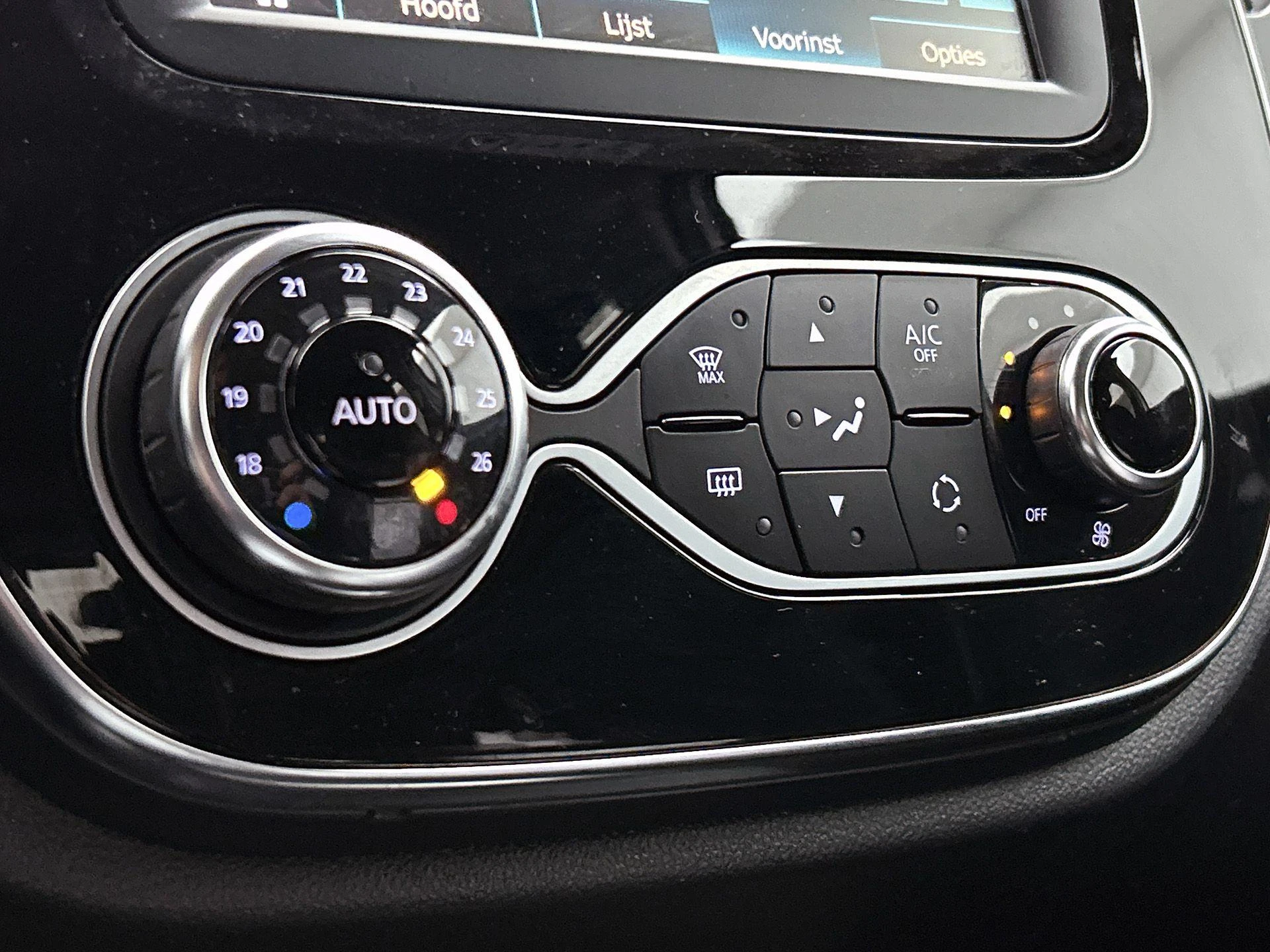 Renault-Captur-image-22