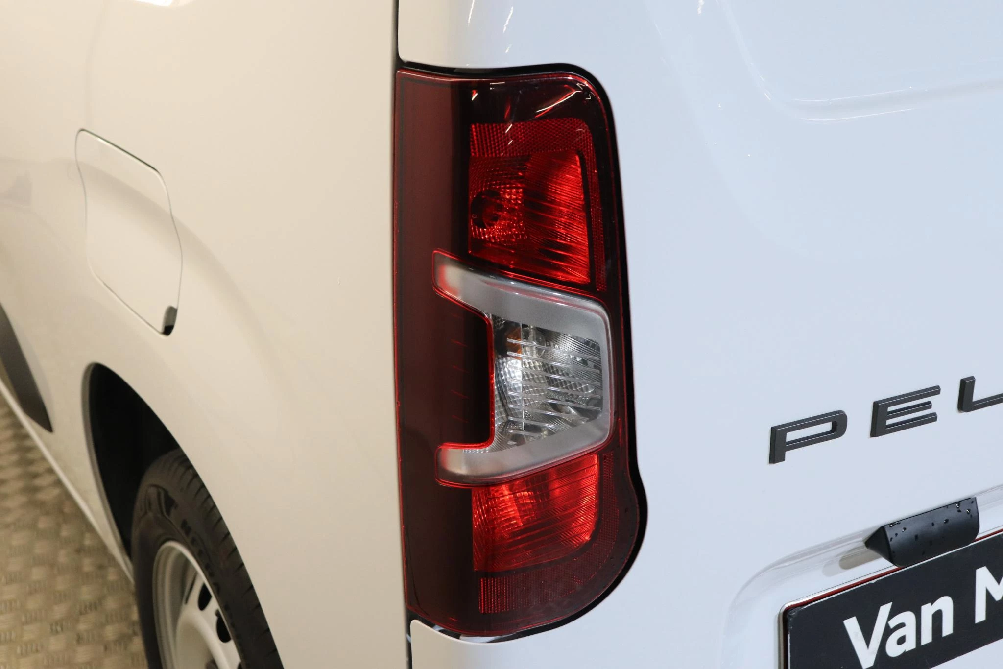 Peugeot-Partner-image-12