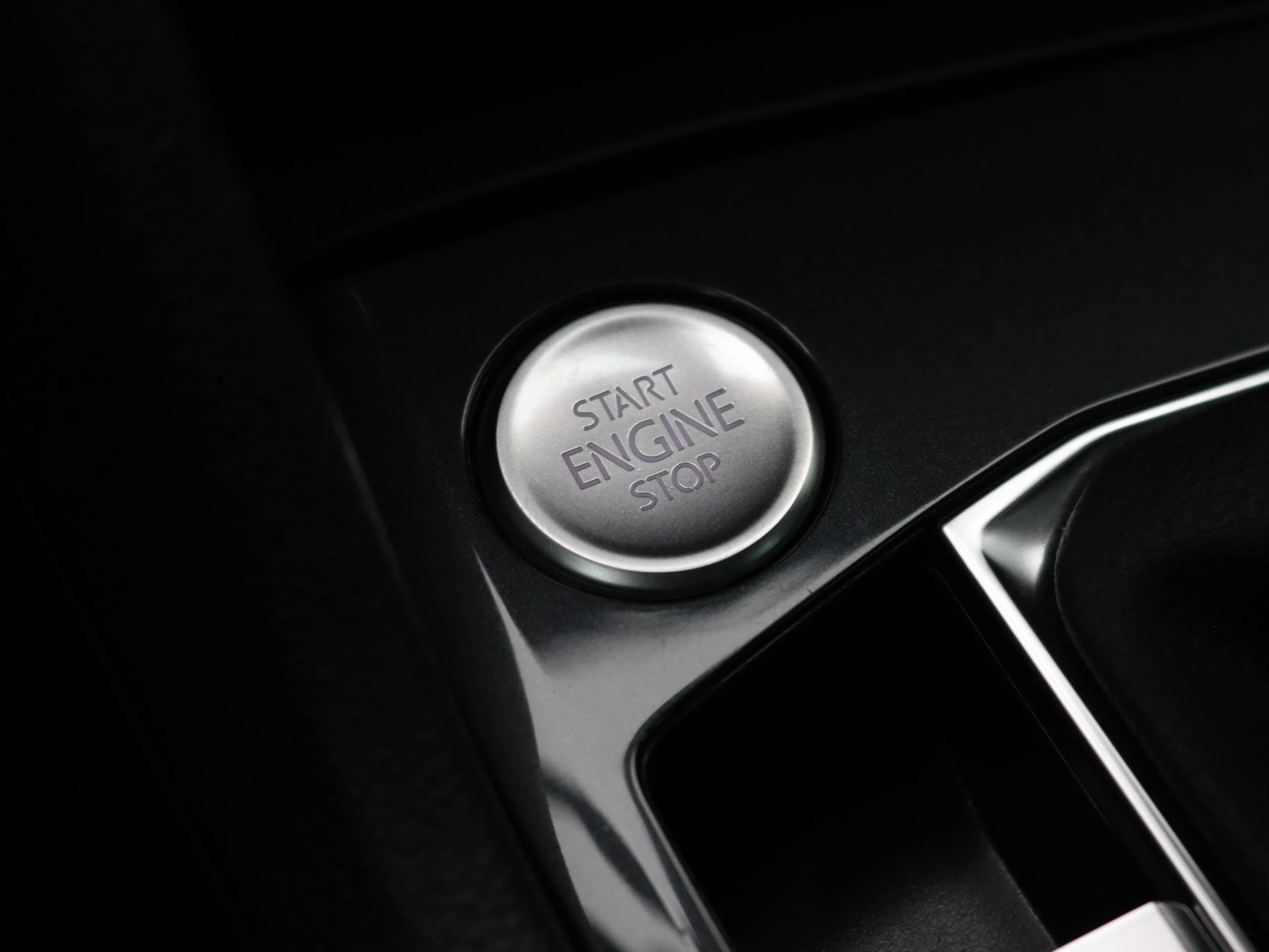 Volkswagen-Tiguan-image-23