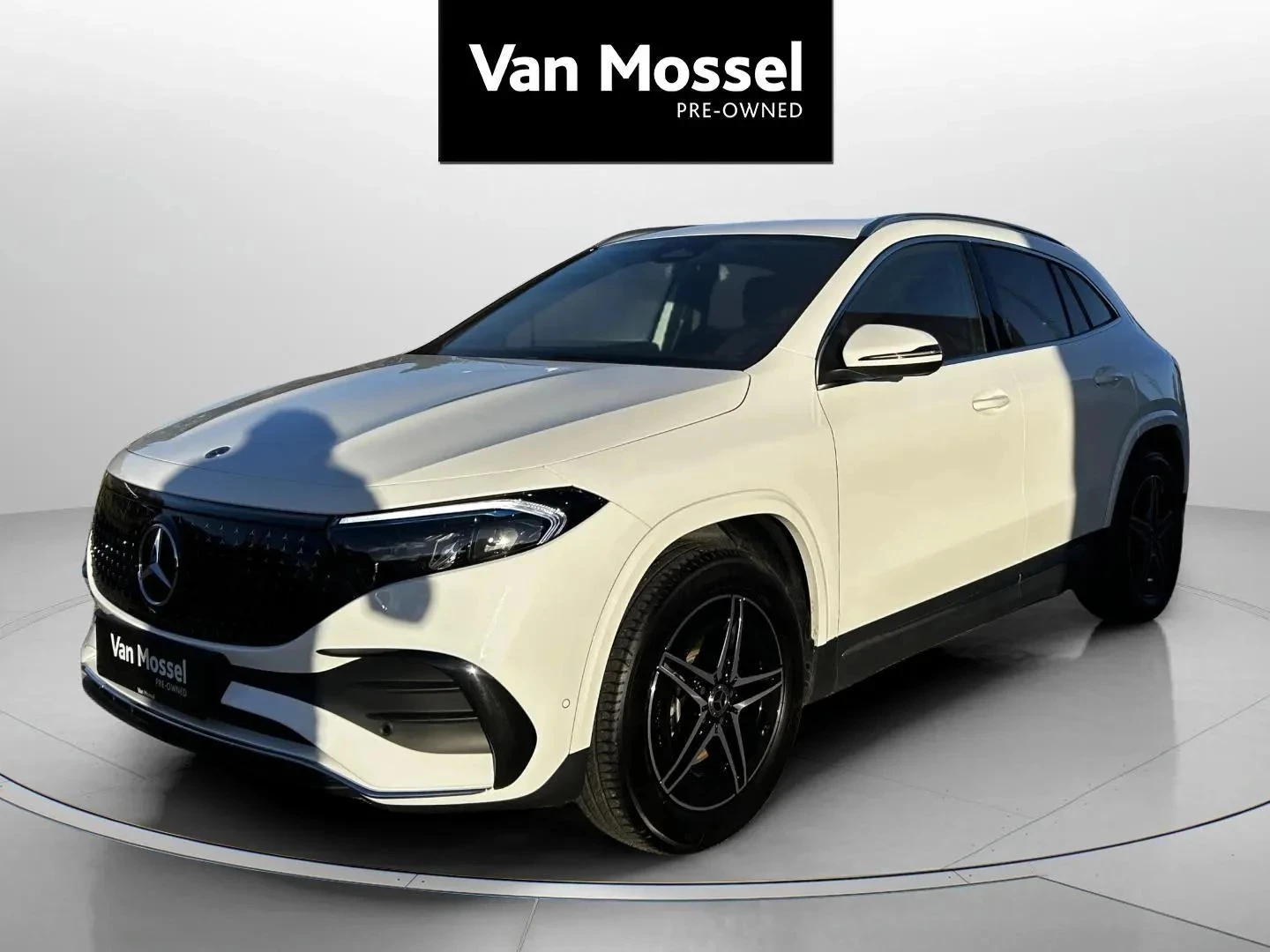 Mercedes-Benz-EQA-image-0