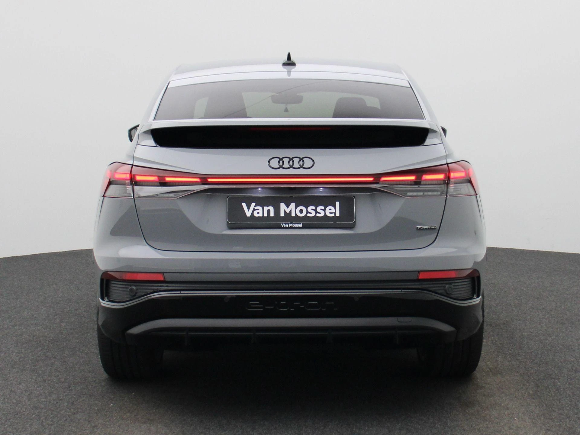 Audi-Q4 Sportback e-tron-image-4