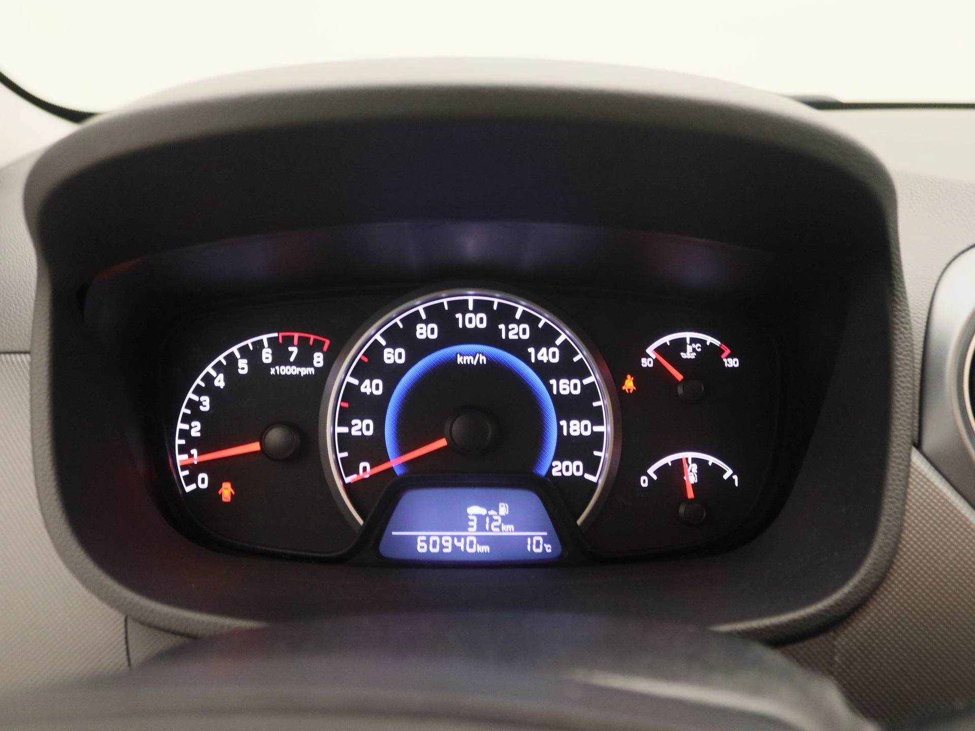 Hyundai-i10-image-8