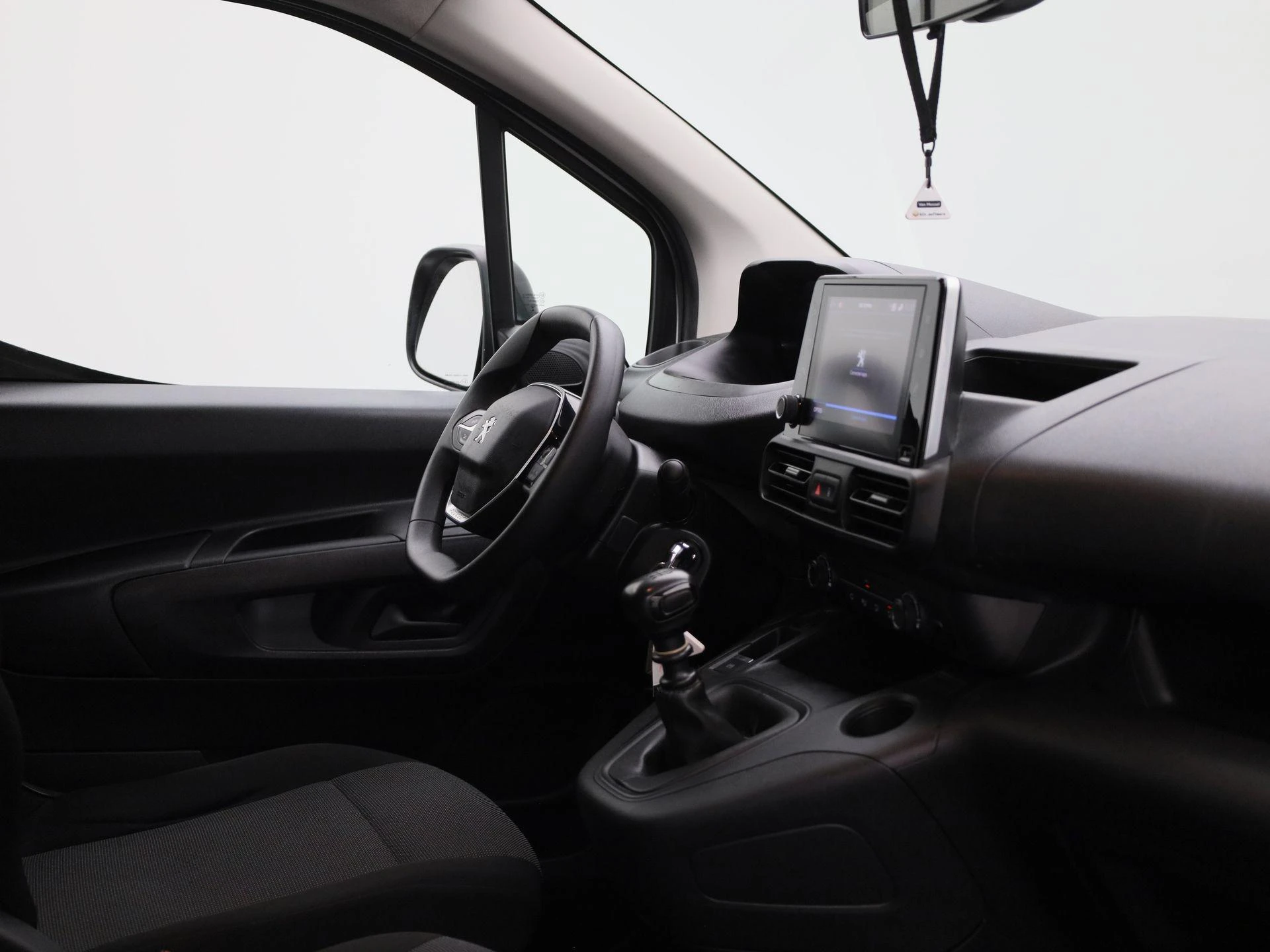 Peugeot-Partner-image-22