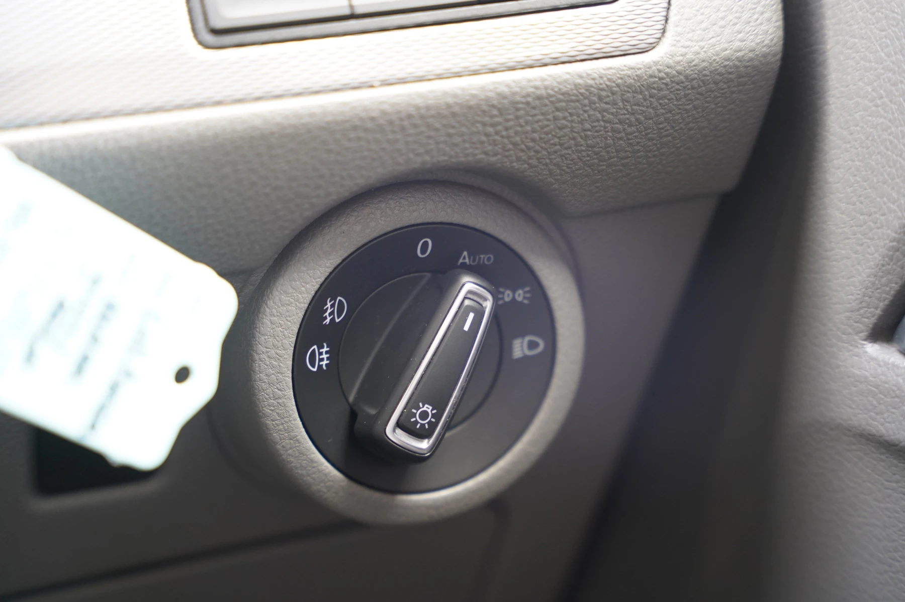 Volkswagen-California-image-24