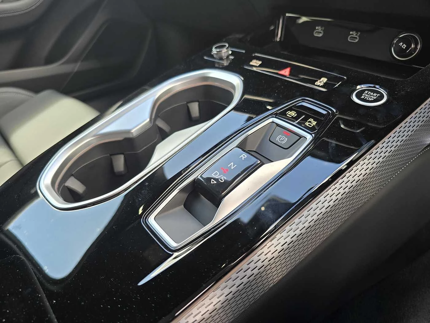 Audi-A6-image-7