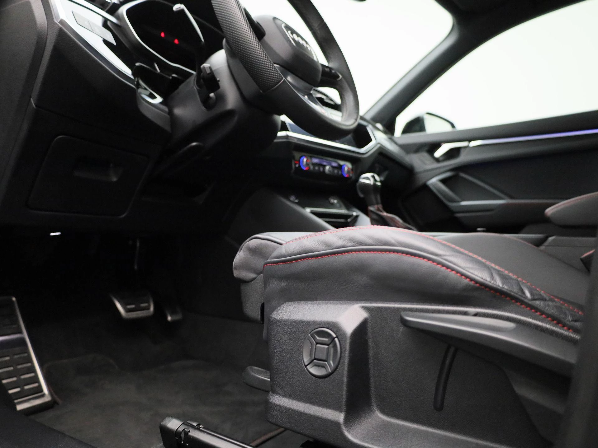 Audi-Q3-image-33