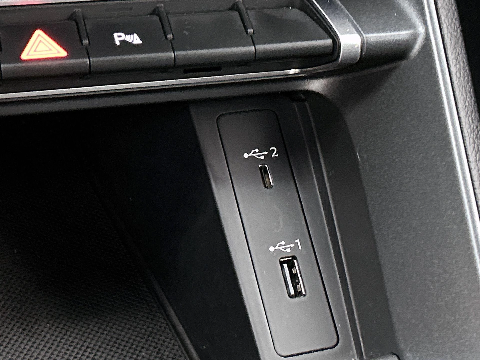 Audi-Q3-image-35