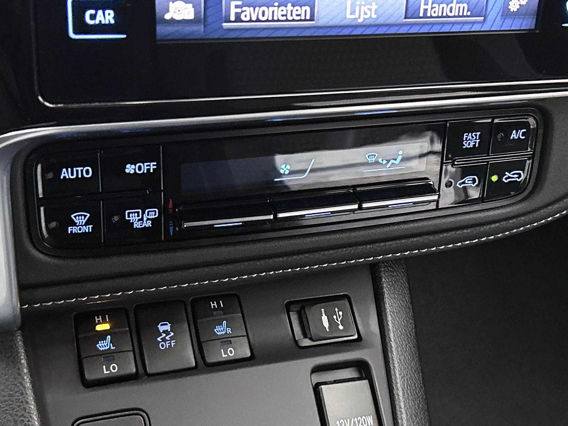 Toyota-Auris-image-22