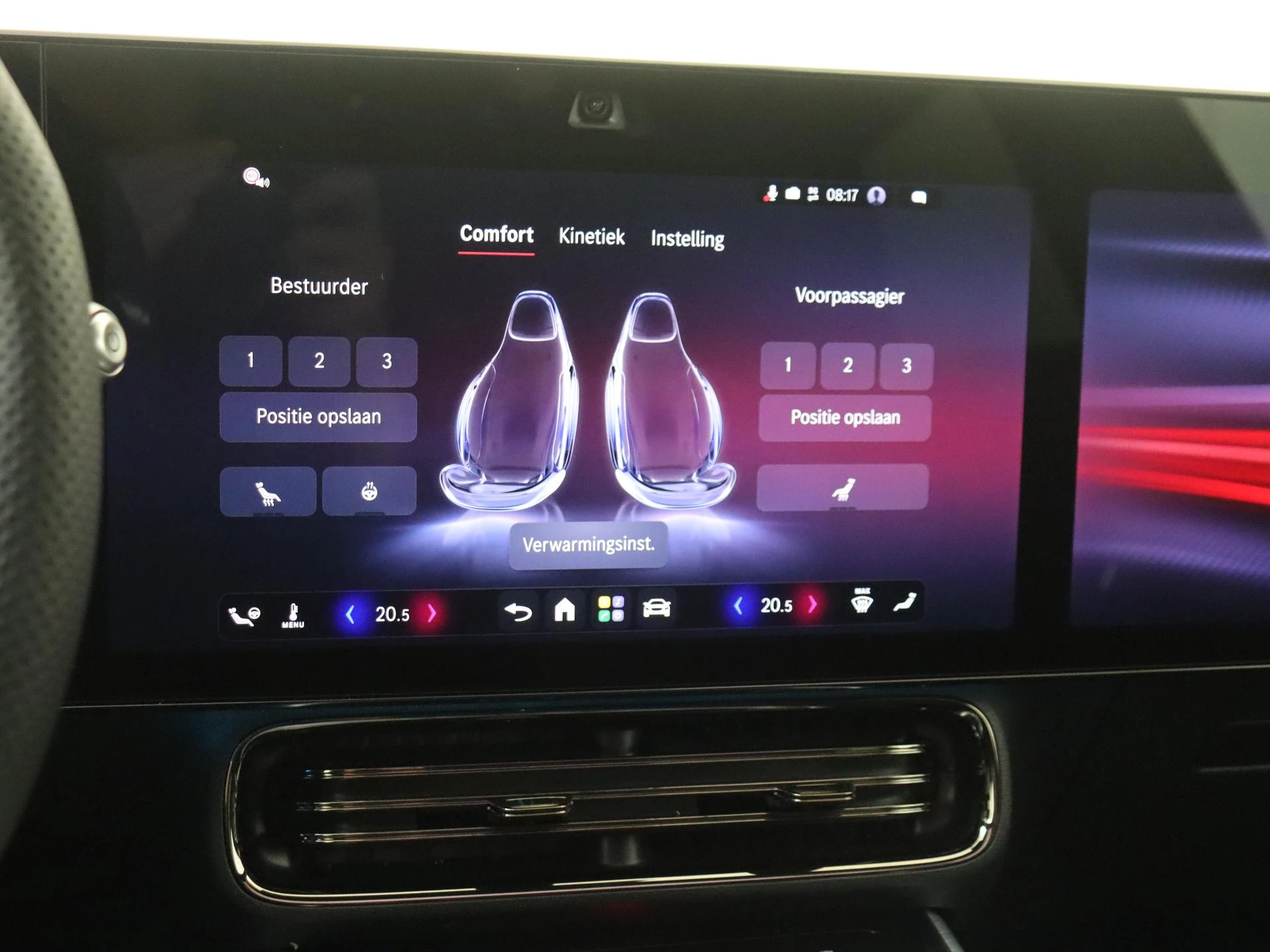 Mercedes-Benz-CLA-image-19