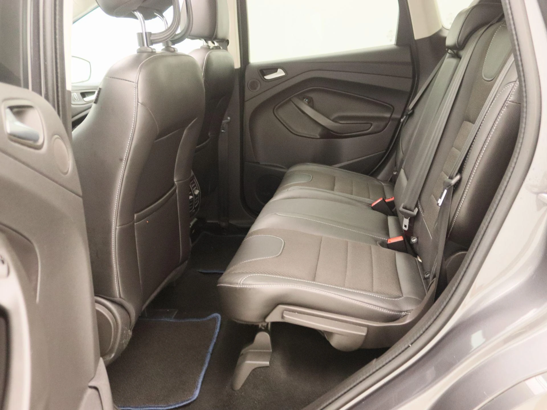 Ford-Kuga-image-13