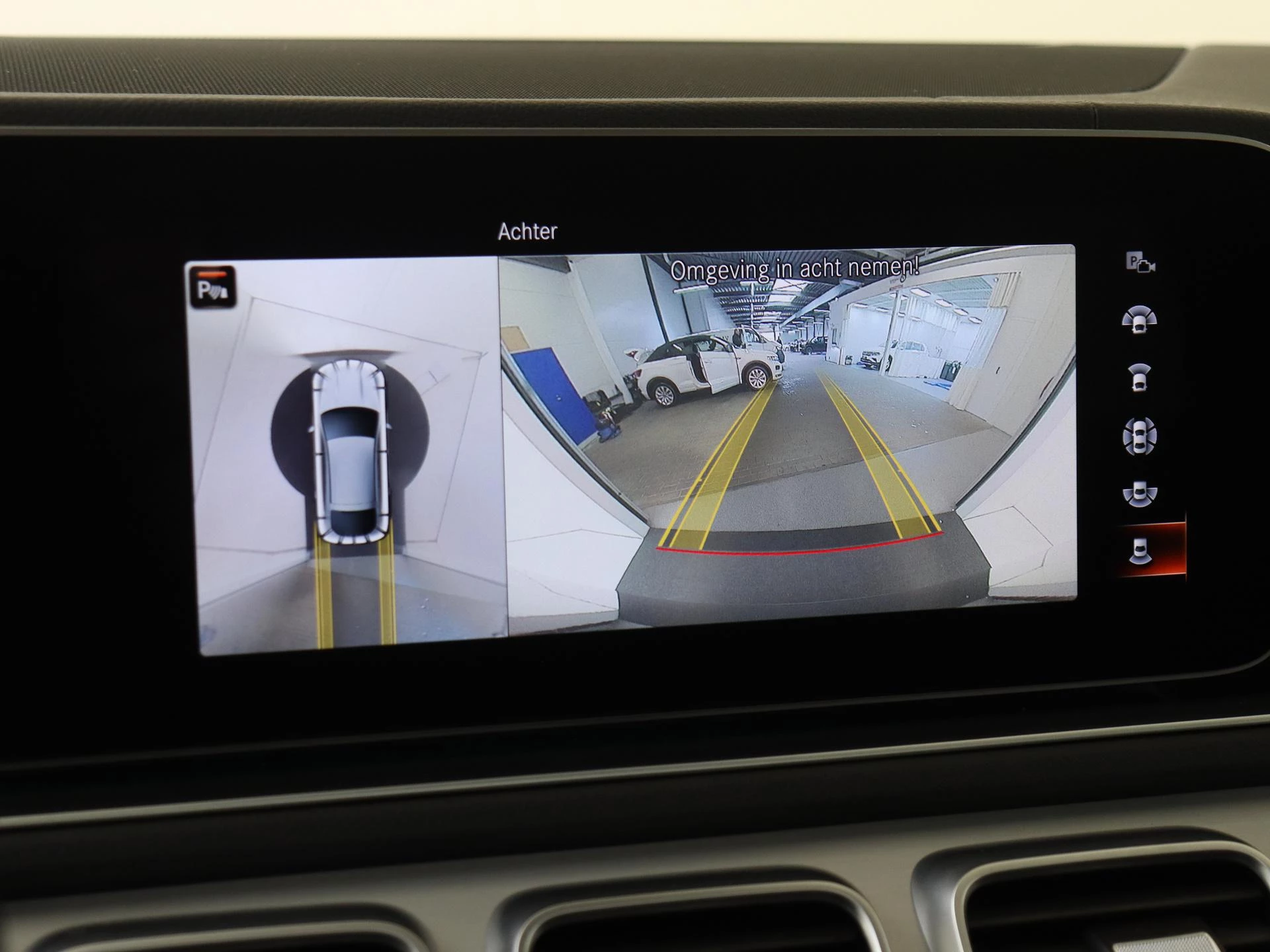 Mercedes-Benz-GLE-image-18