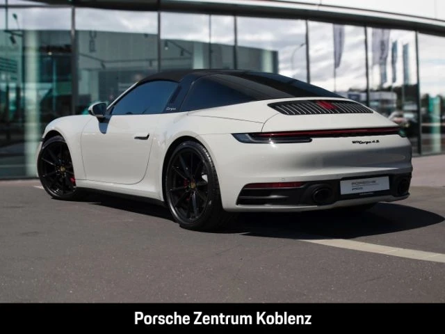 Porsche-911-image-2