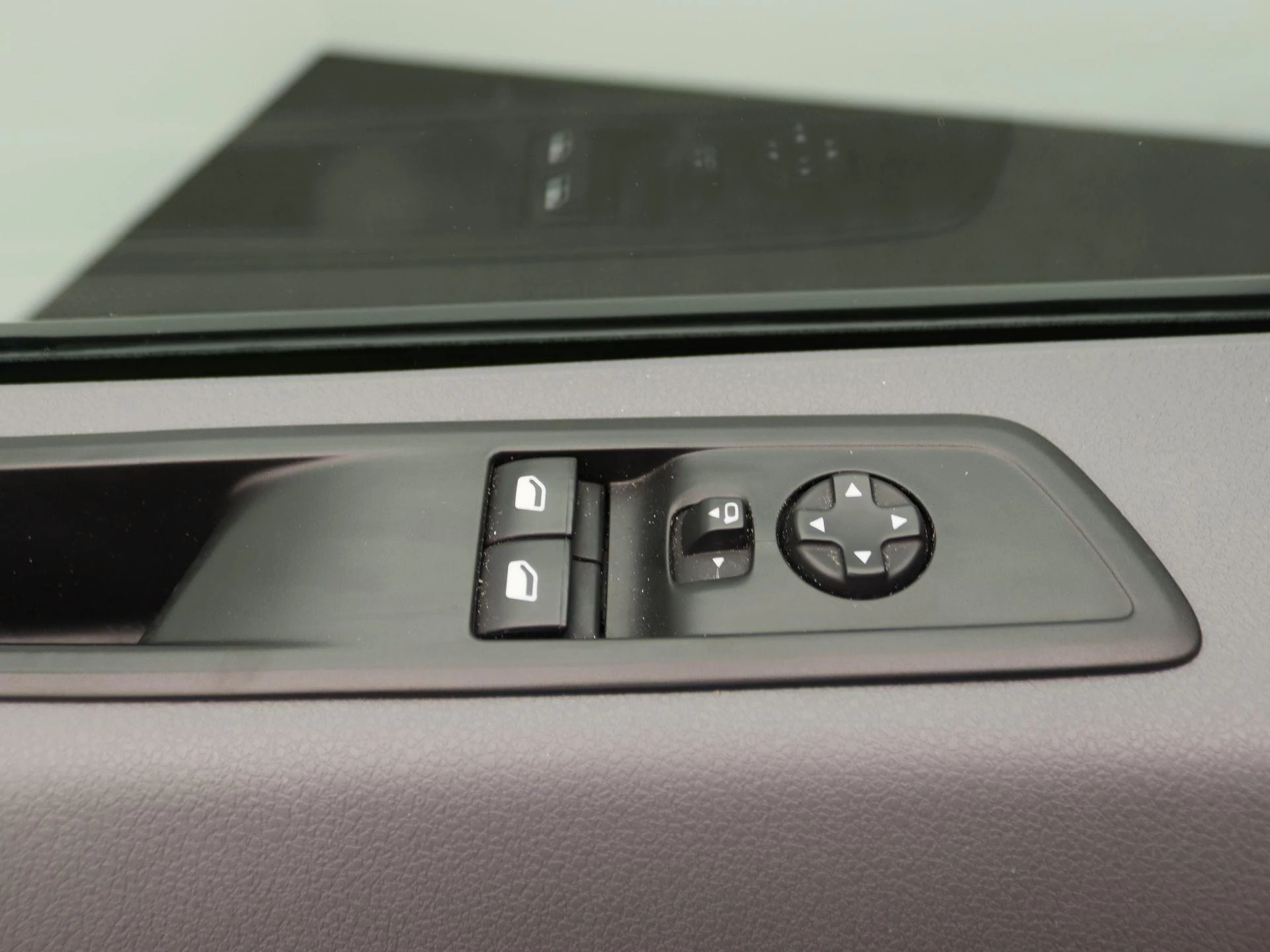 Opel-Vivaro-image-17