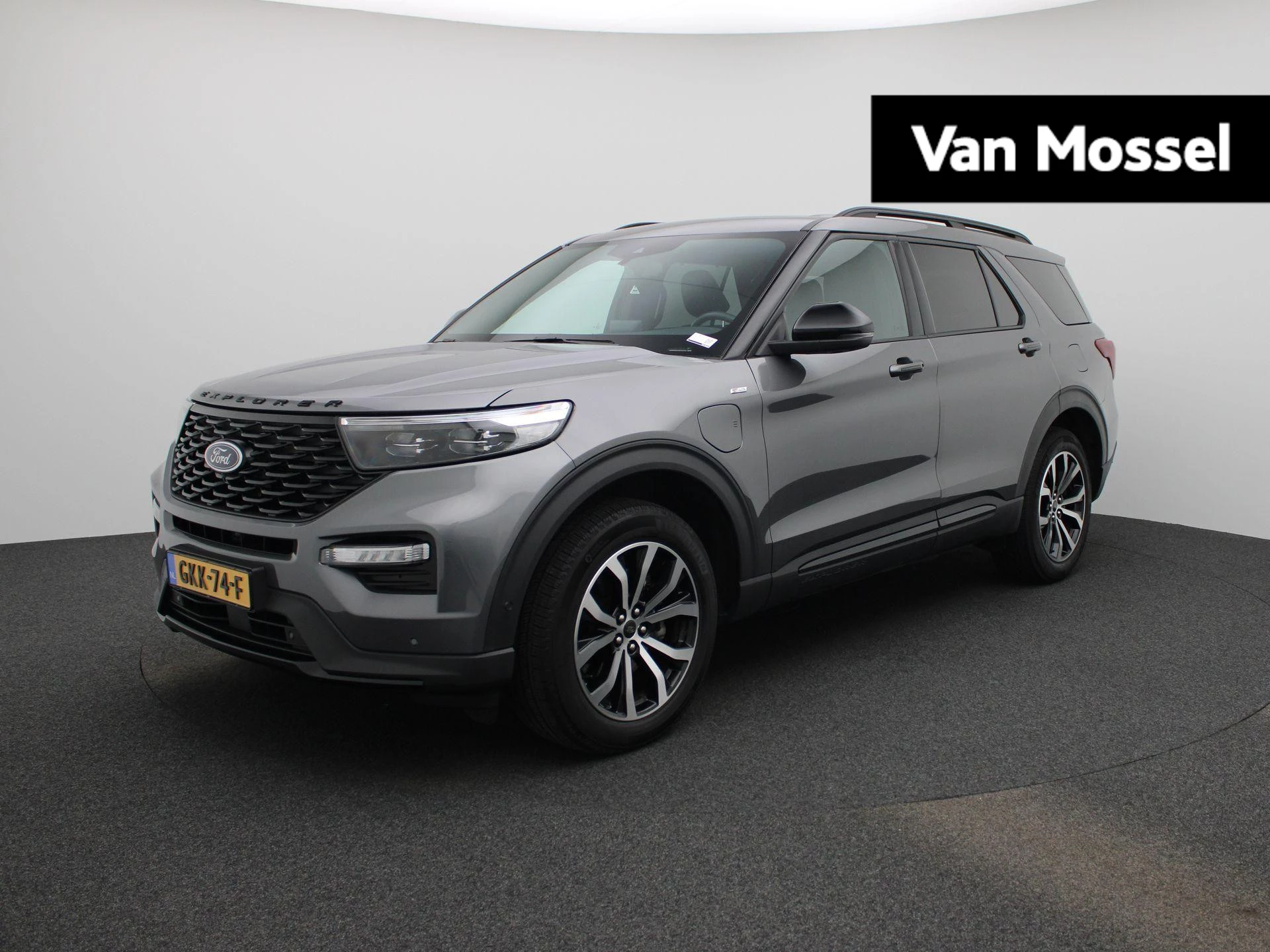 Ford-Explorer-image-0