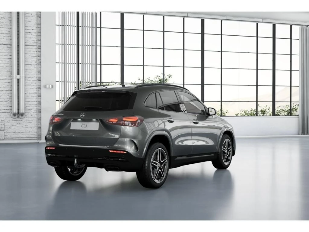 Mercedes-Benz-GLA 200 d-image-2