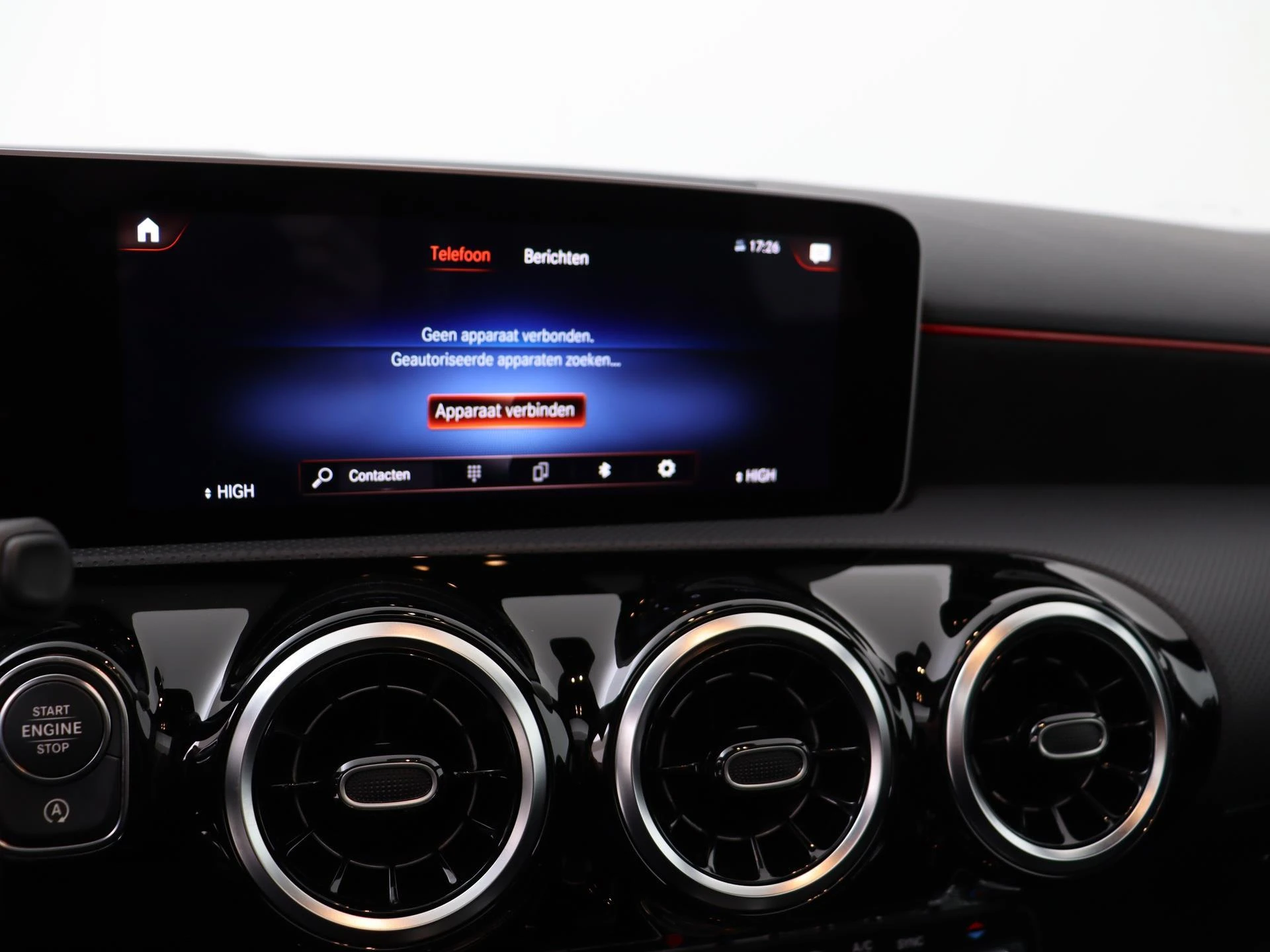 Mercedes-Benz-A-Klasse-image-14