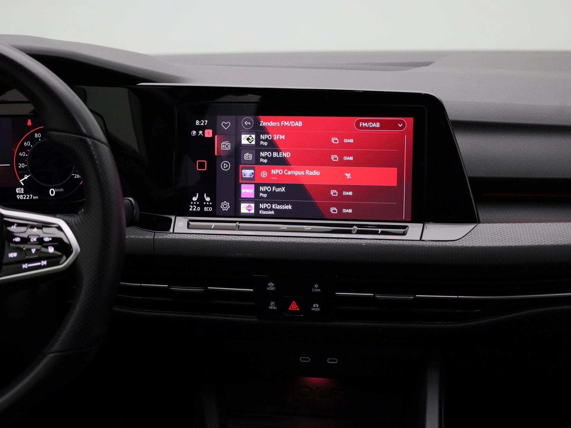 Volkswagen-Golf-image-7