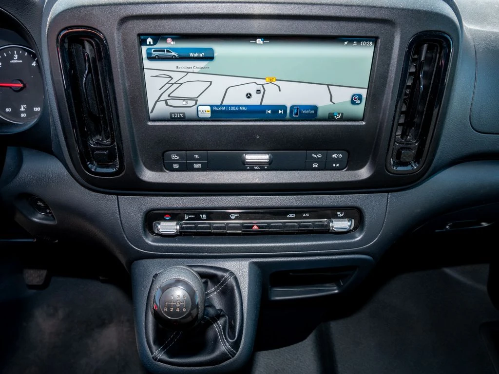 Mercedes-Benz-Vito 116-image-10