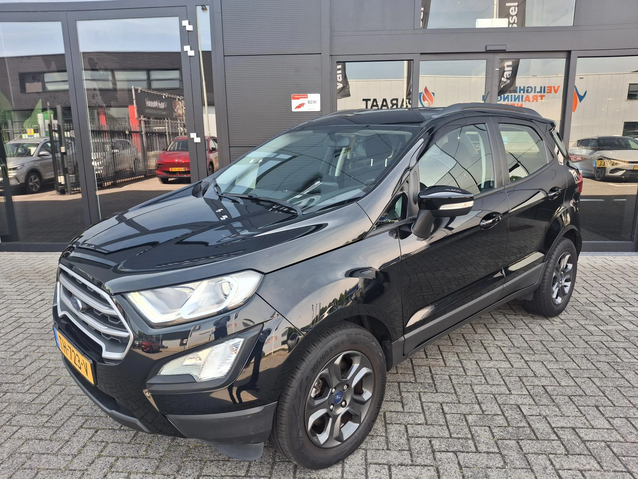 Ford-EcoSport-image-1