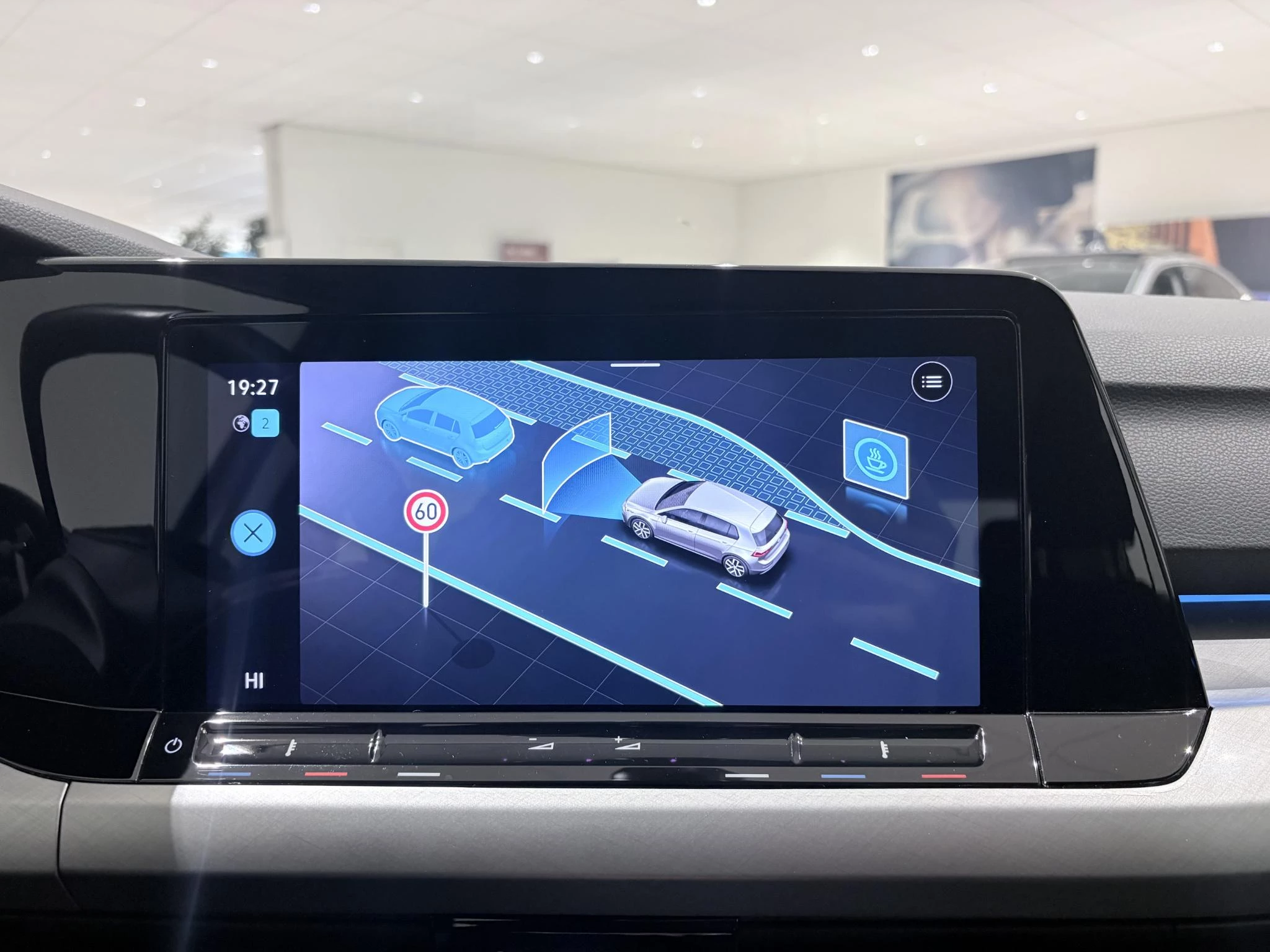 Volkswagen-Golf-image-27