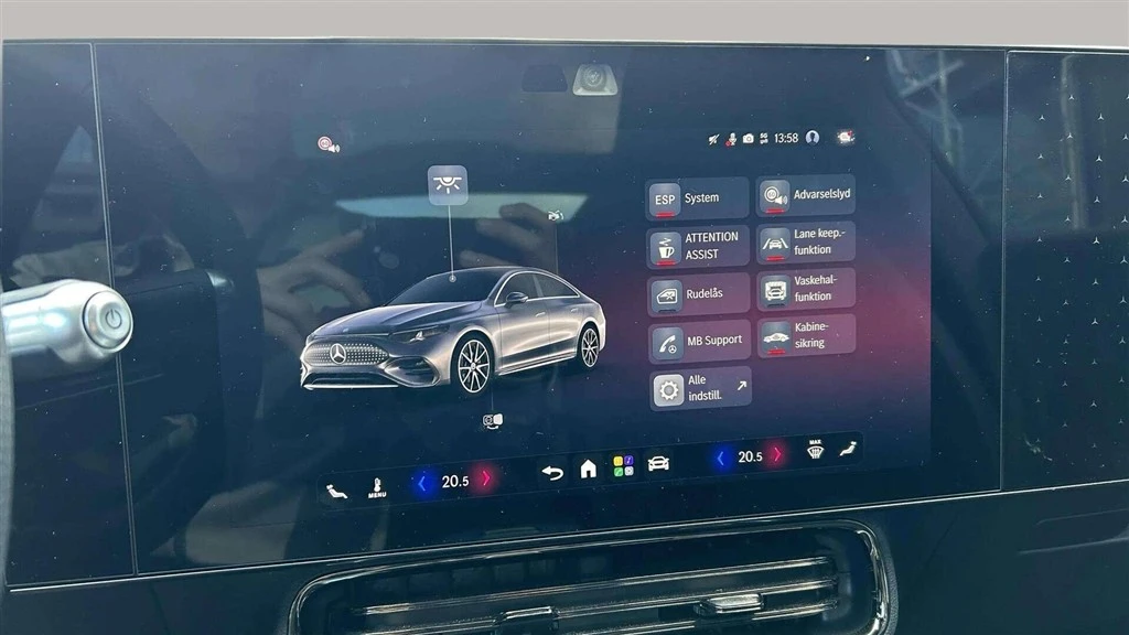 Mercedes-Benz-CLA-image-18
