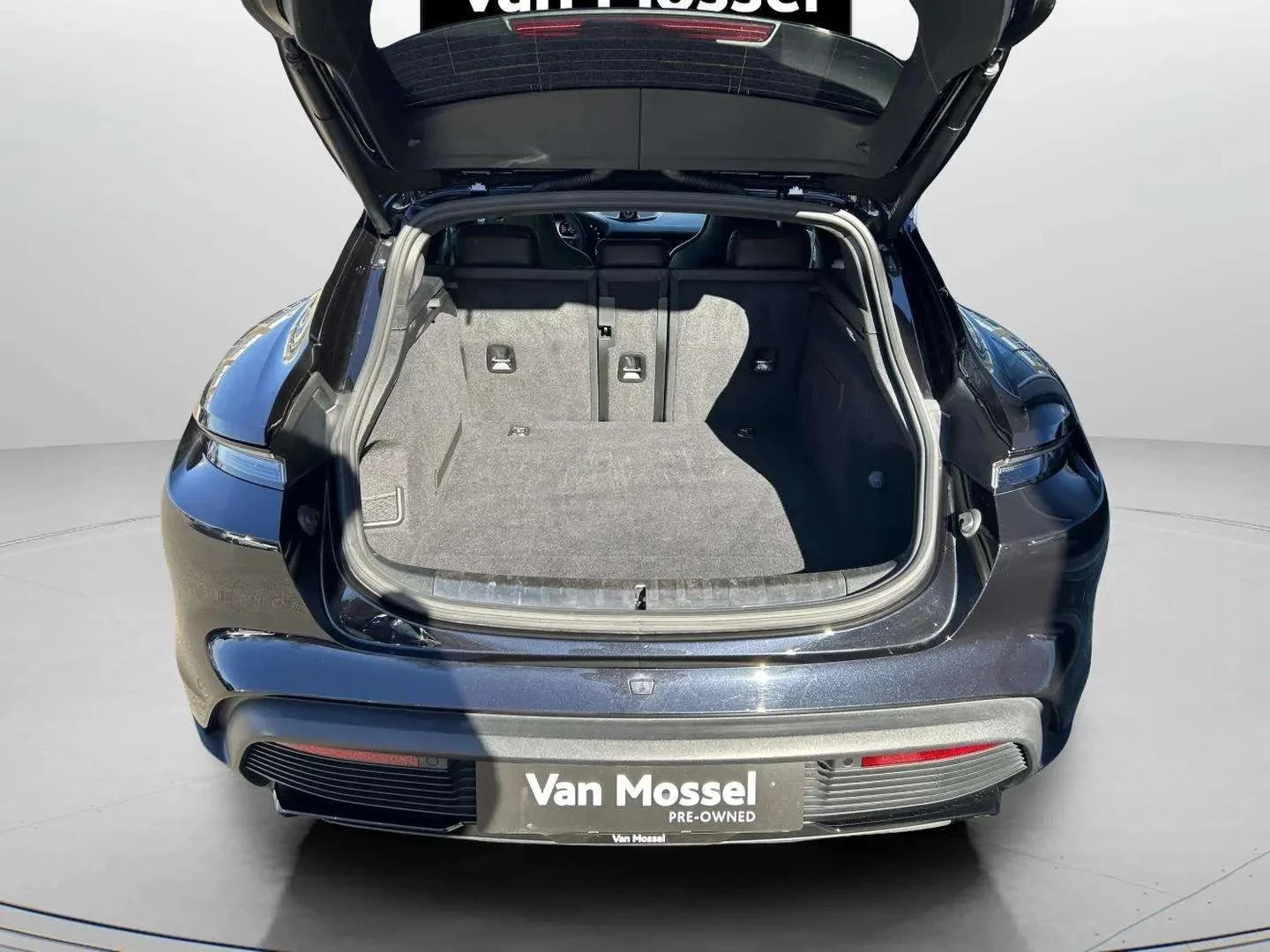 Porsche-Taycan-image-22