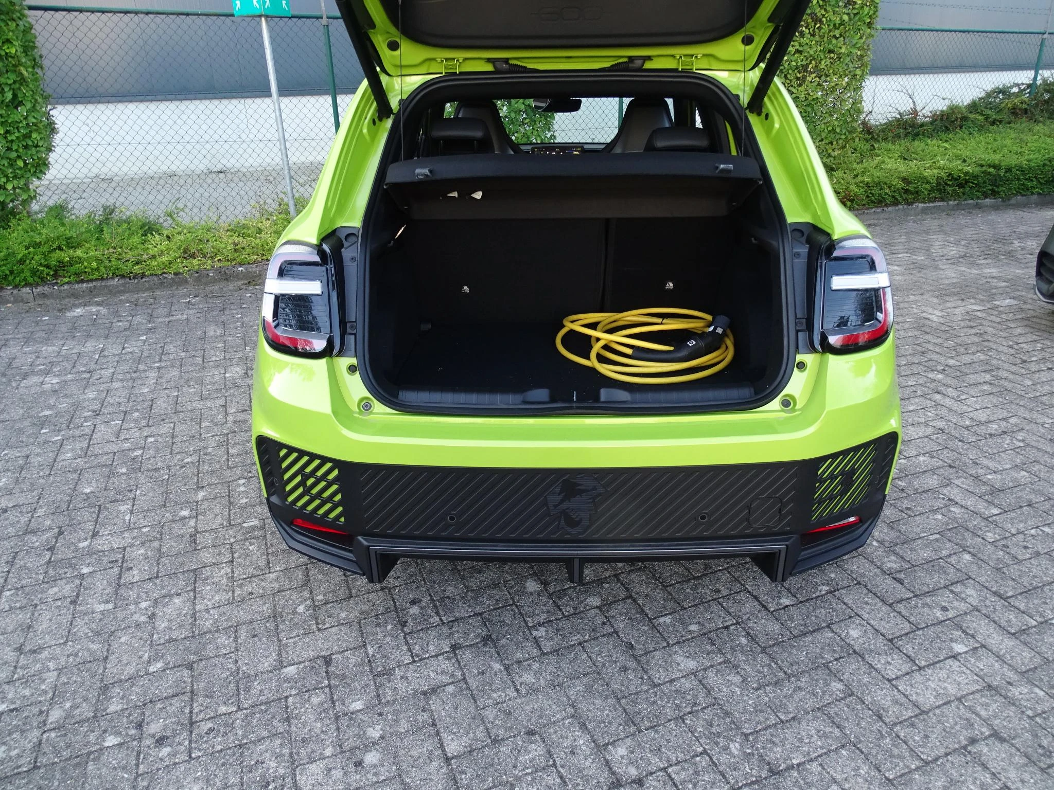 Abarth-600e-image-20