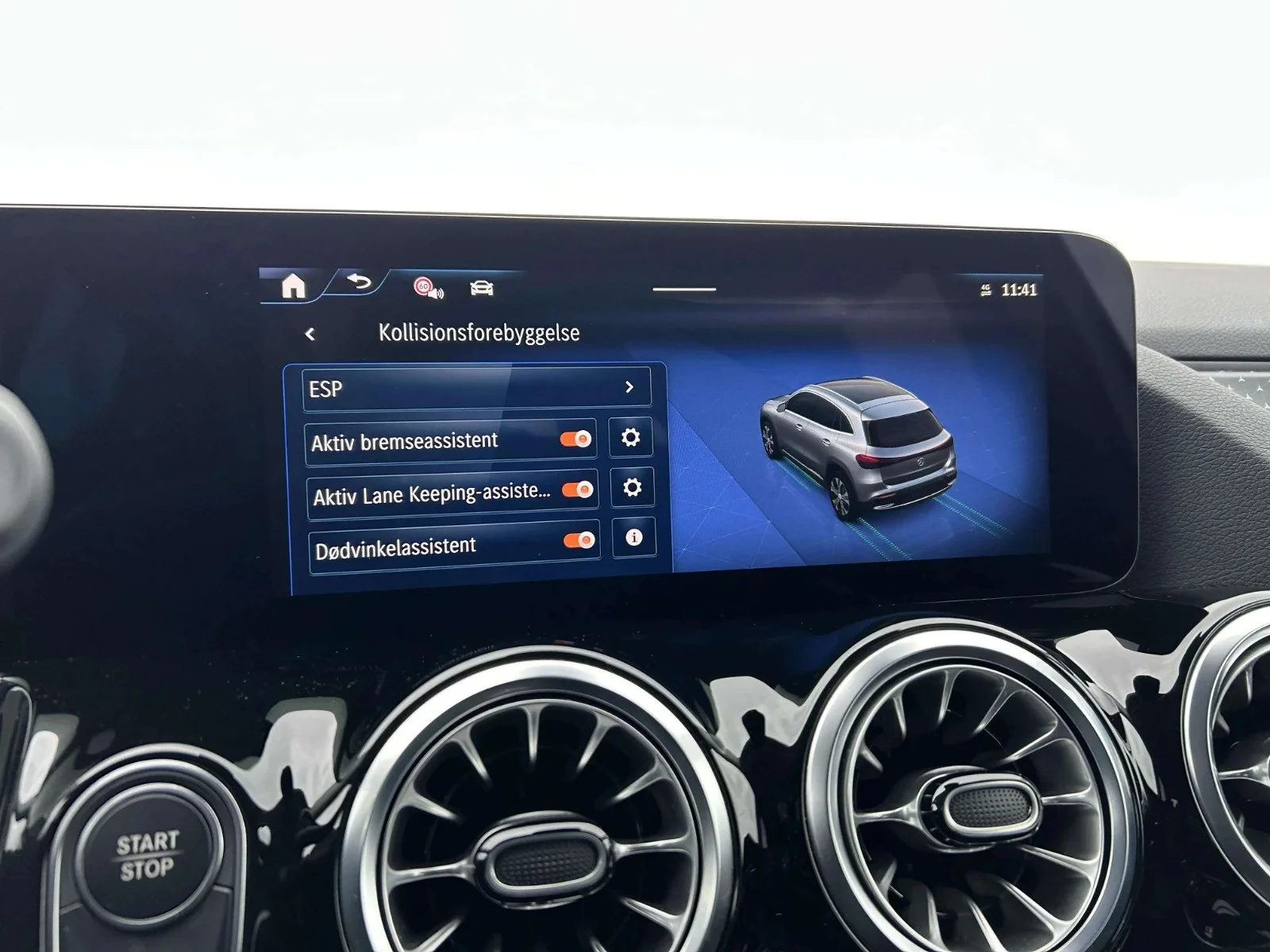 Mercedes-Benz-EQA-image-18