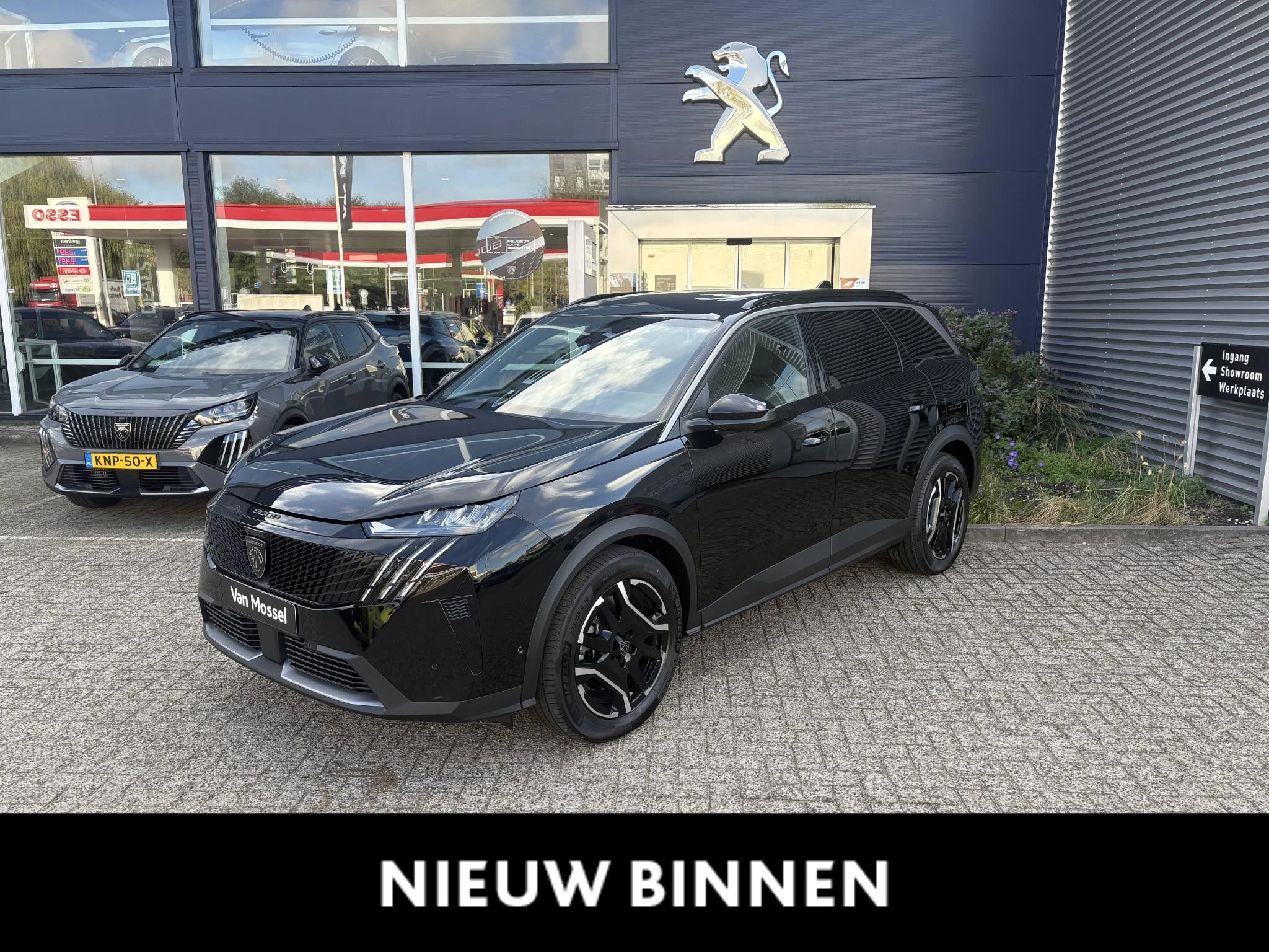 Peugeot-e-5008-image-0