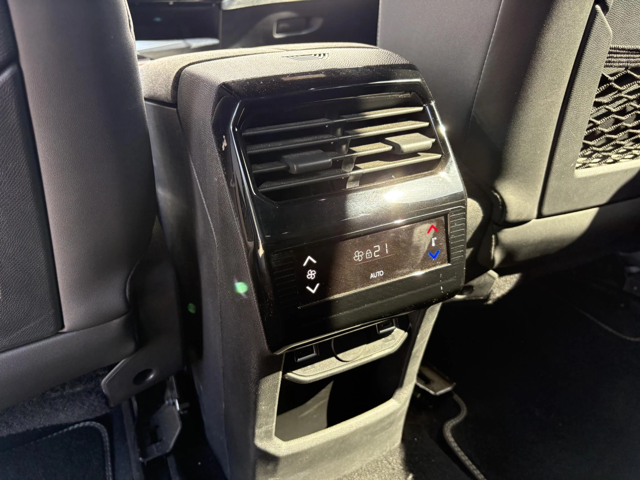 Peugeot-5008-image-27