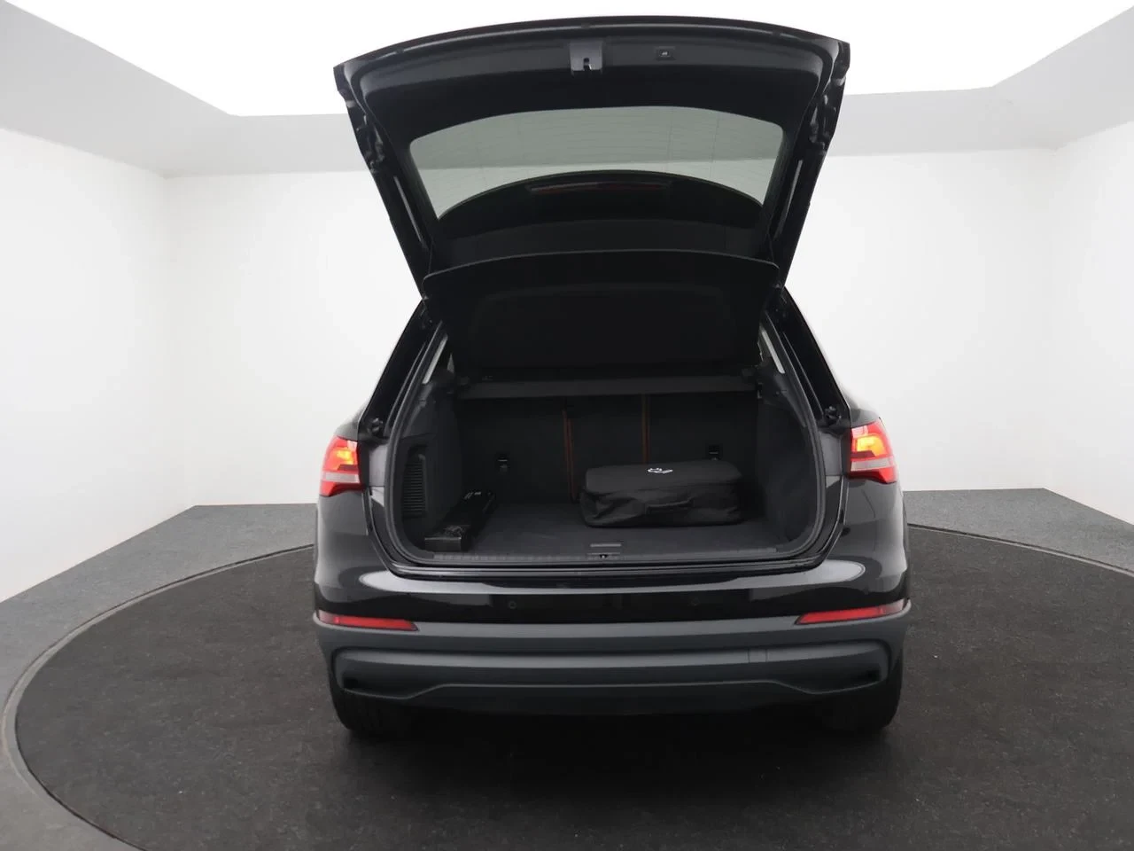 Audi-Q3-image-25