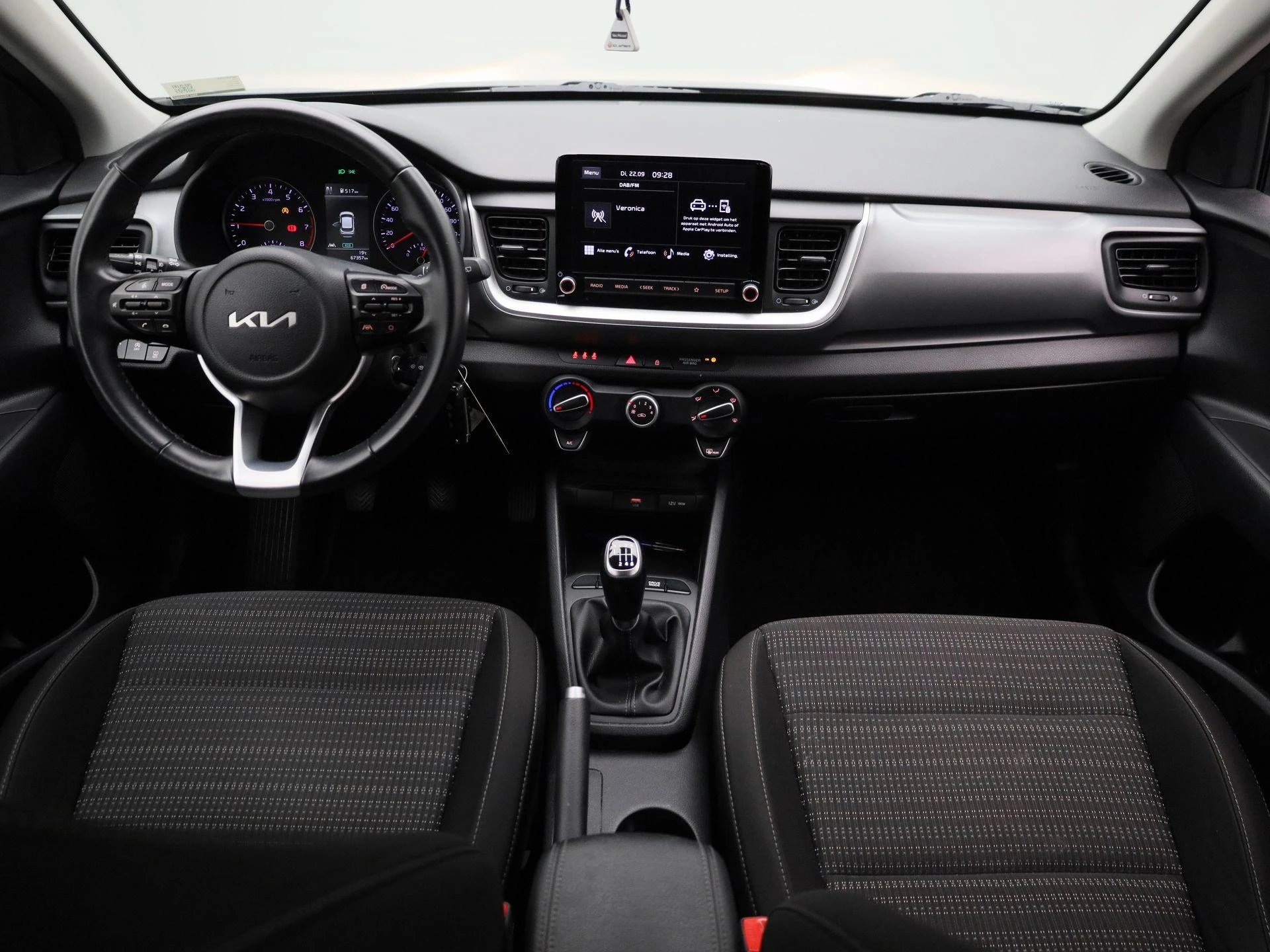 Kia-Stonic-image-7