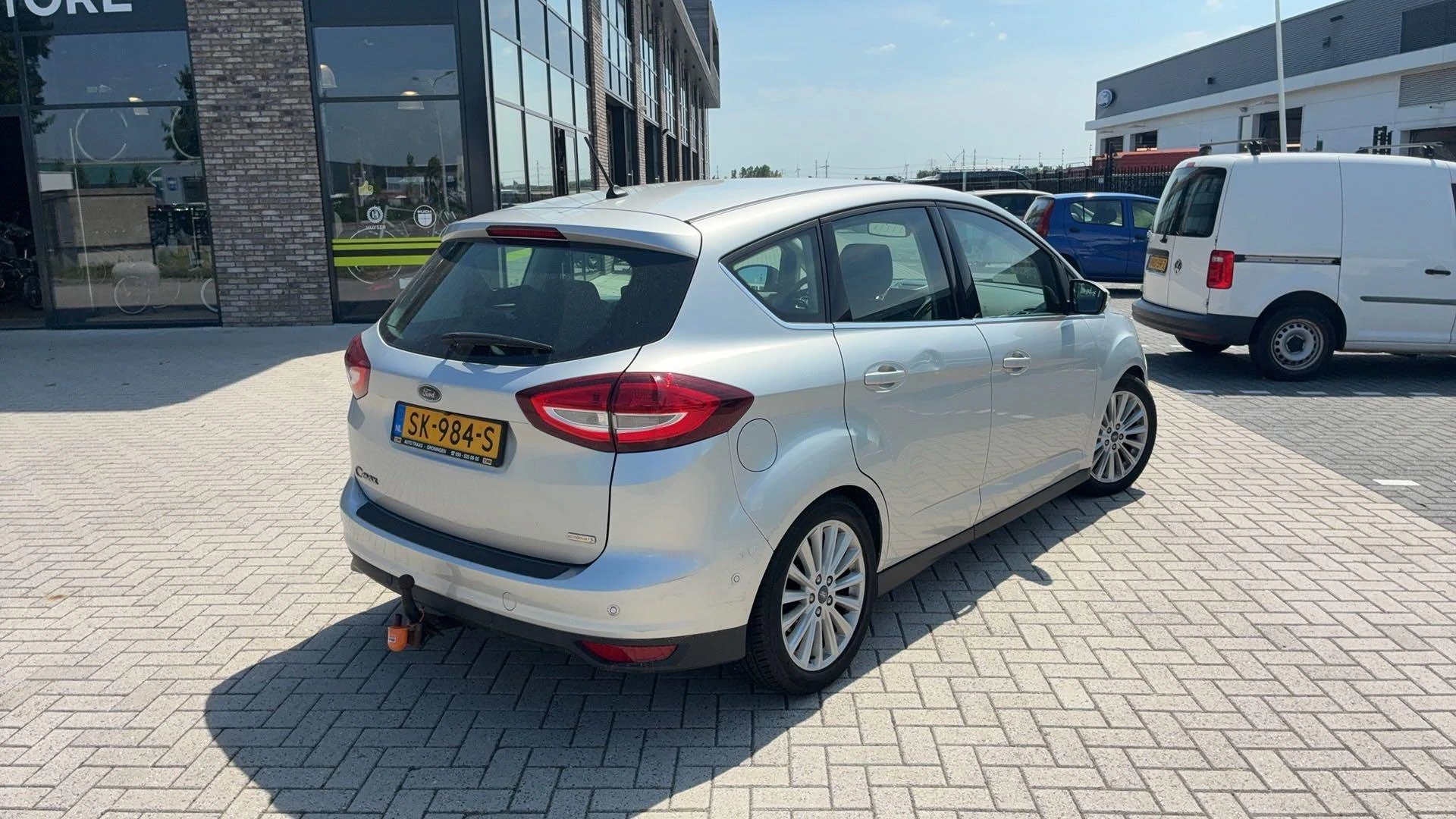 Ford-C-MAX-image-3