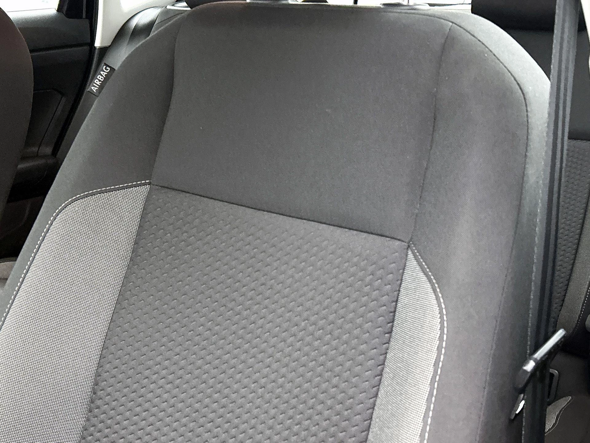 Volkswagen-Polo-image-10