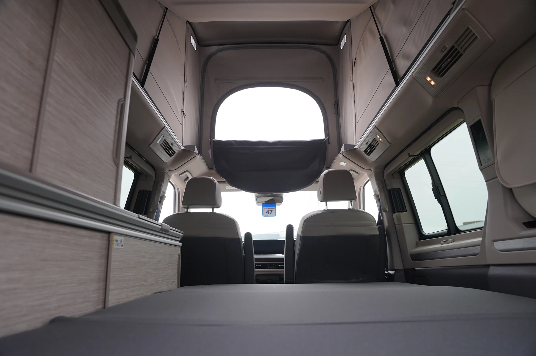 Volkswagen-California-image-32
