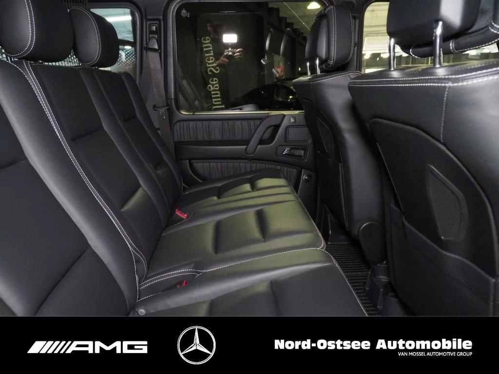 Mercedes-Benz-G-Klasse-image-11