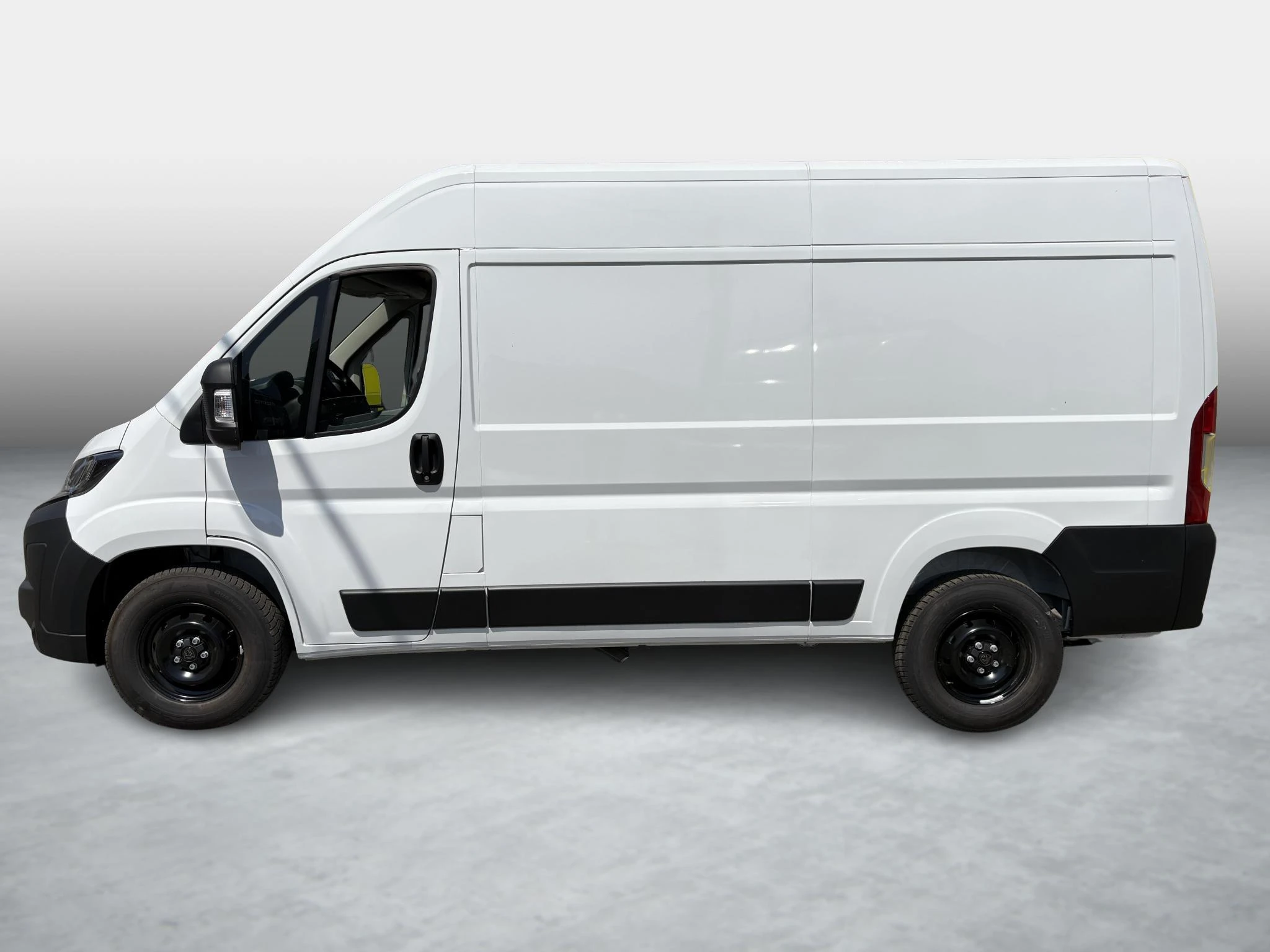 Peugeot Boxer 2.2 BlueHDi S&S 140 335 L2H2