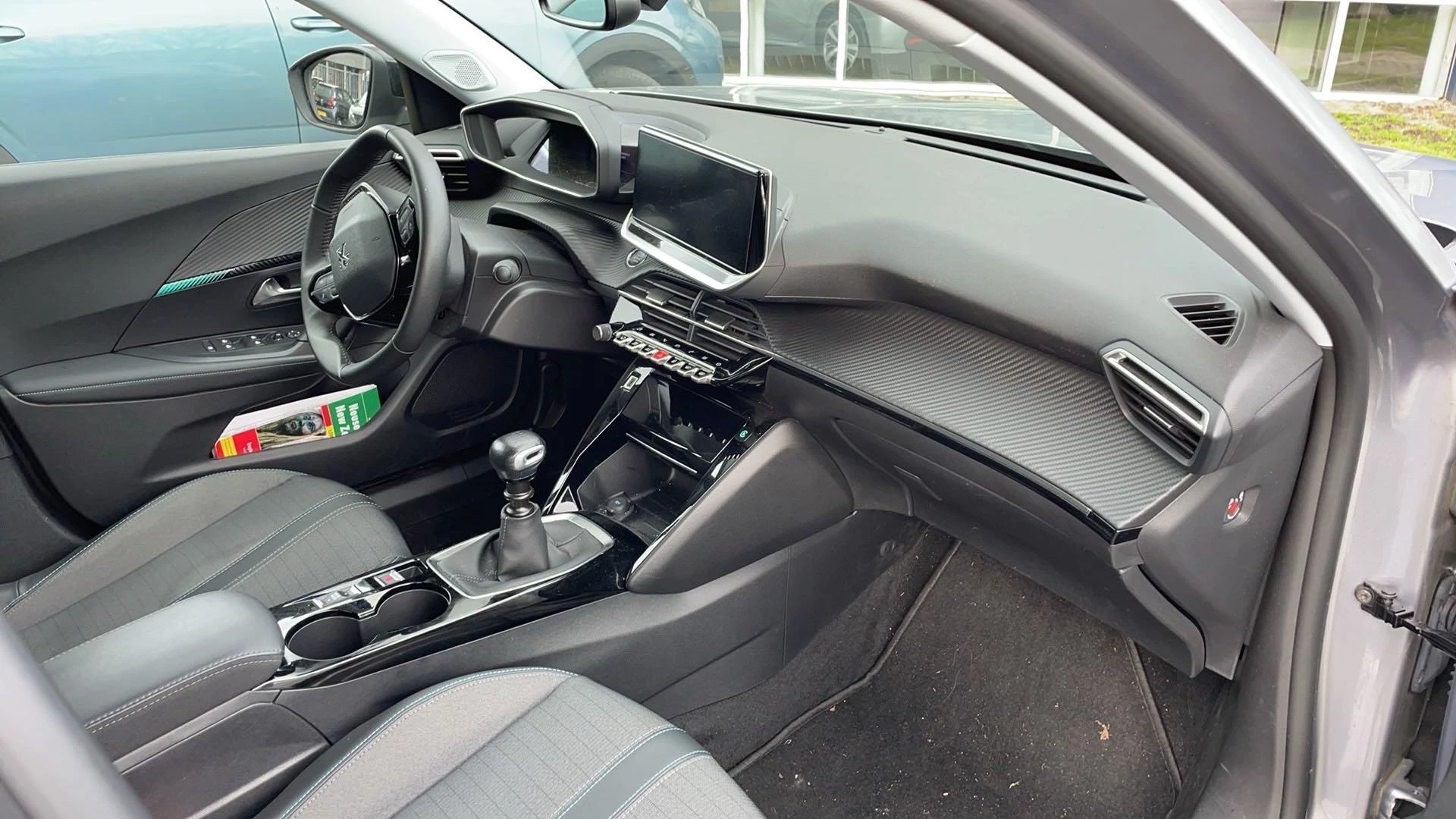 Peugeot 2008 1.2 PureTech Allure Pack