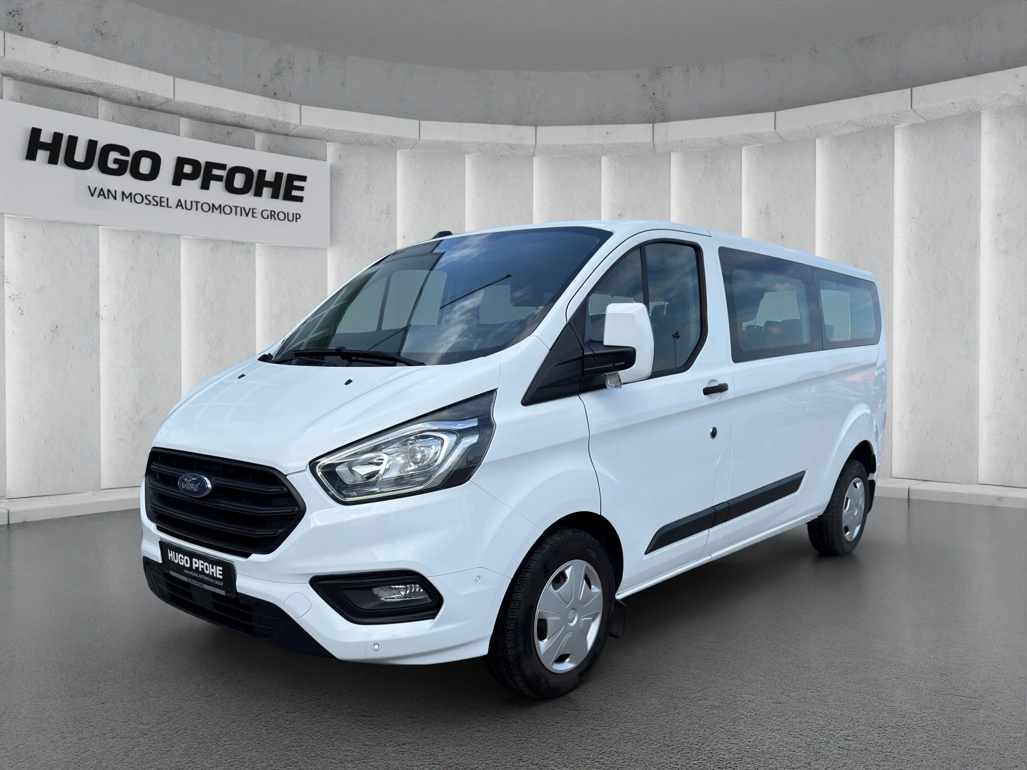 Ford-Transit Custom-image-0