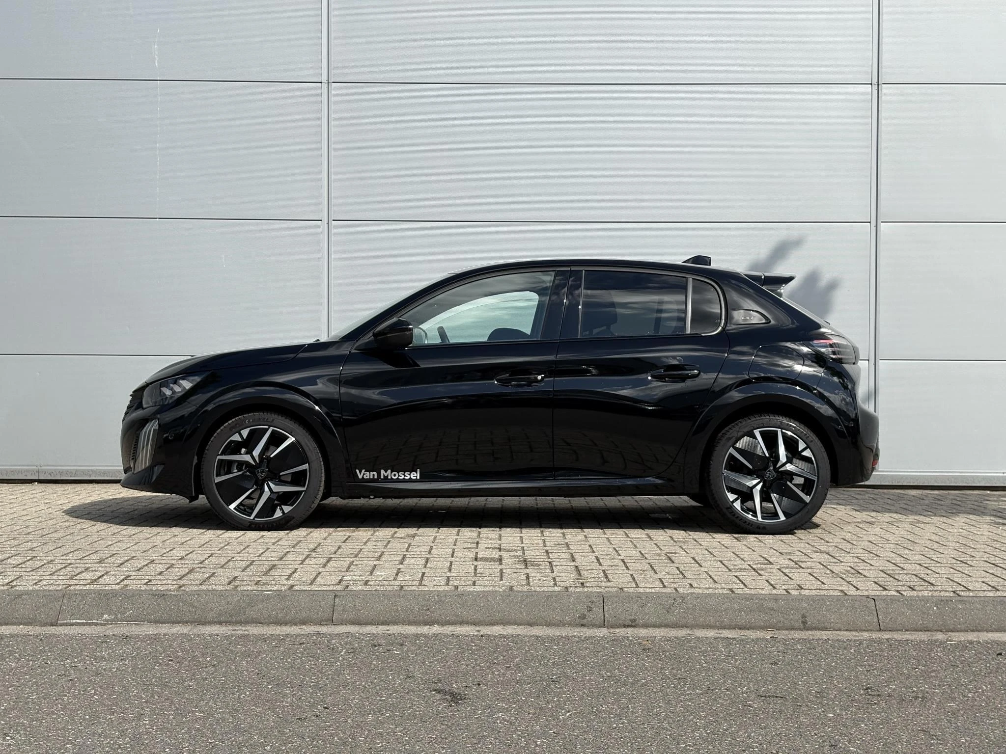 Peugeot 208 1.2 Hybrid 145 e-DCS6 GT