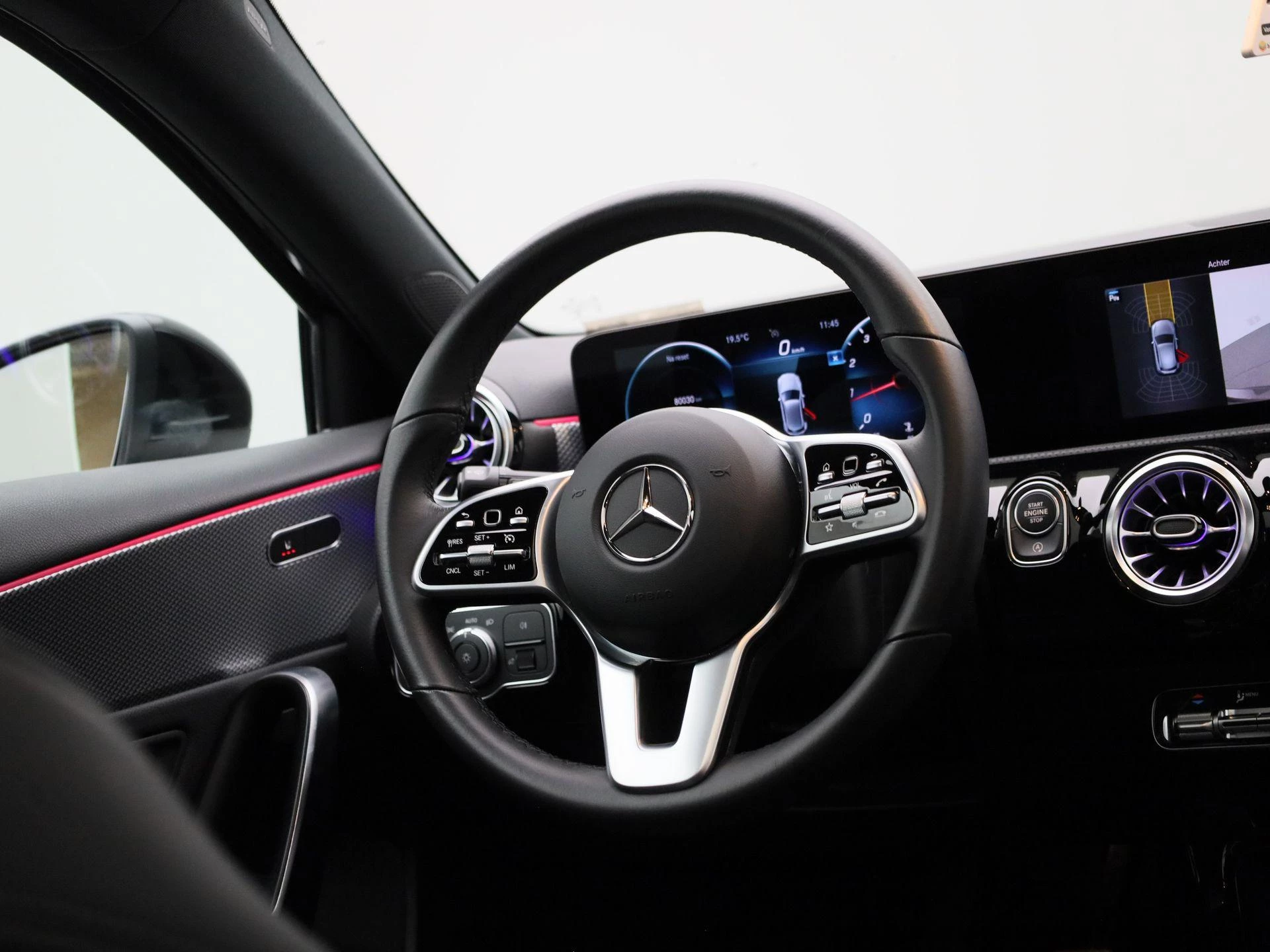 Mercedes-Benz-A-Klasse-image-36