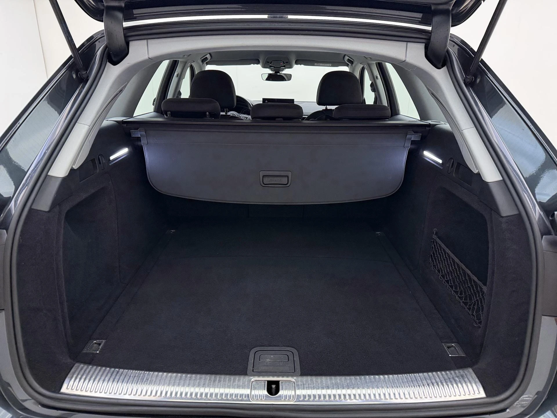Audi-A4-image-4