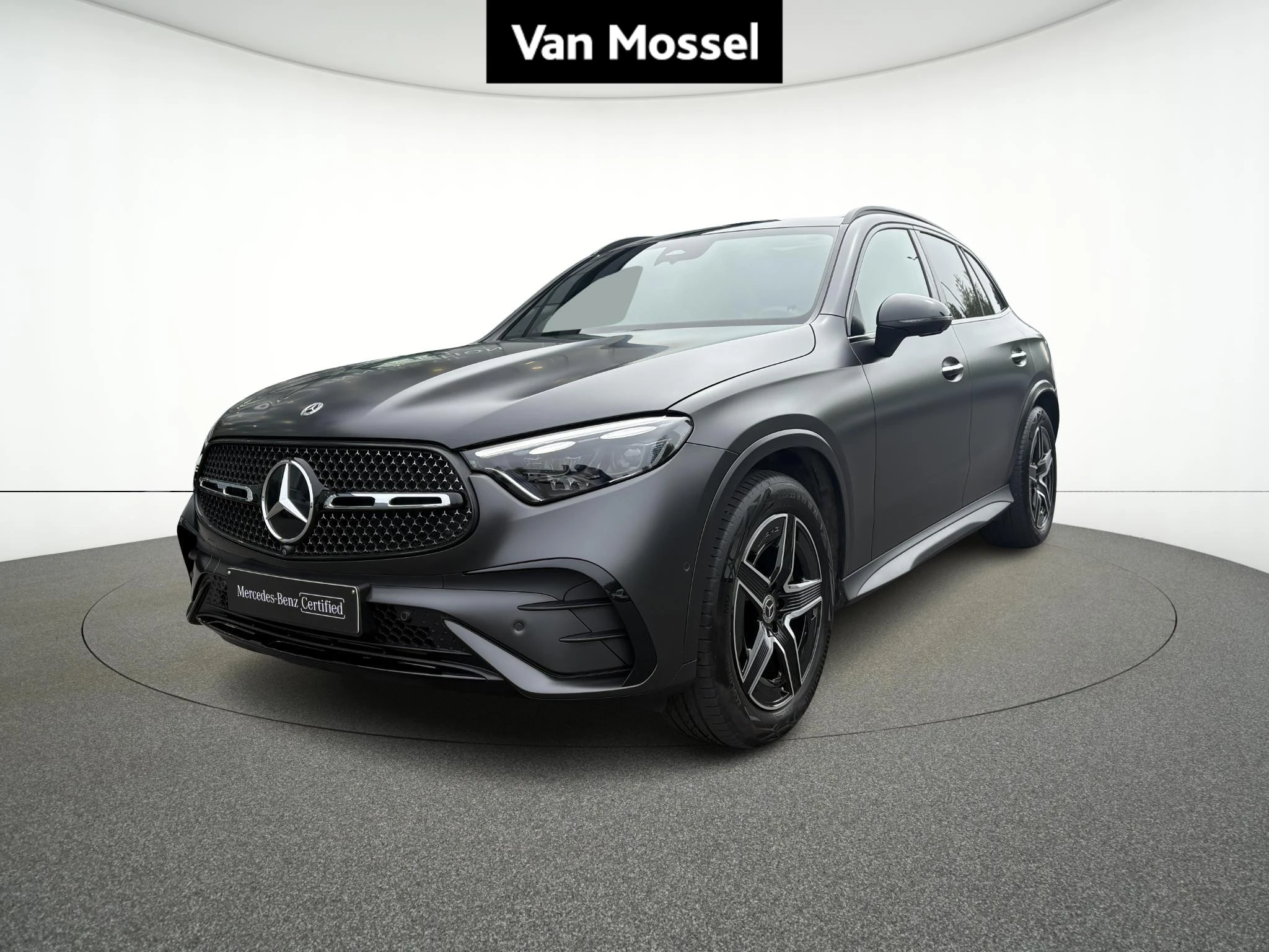 Mercedes-Benz-GLC-image-0