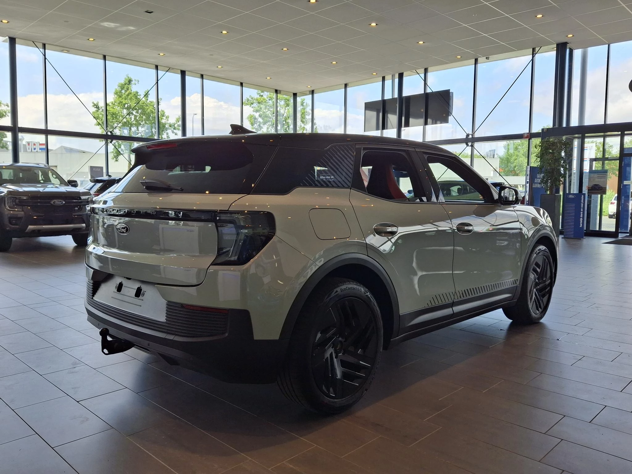 Ford-Explorer EV-image-6