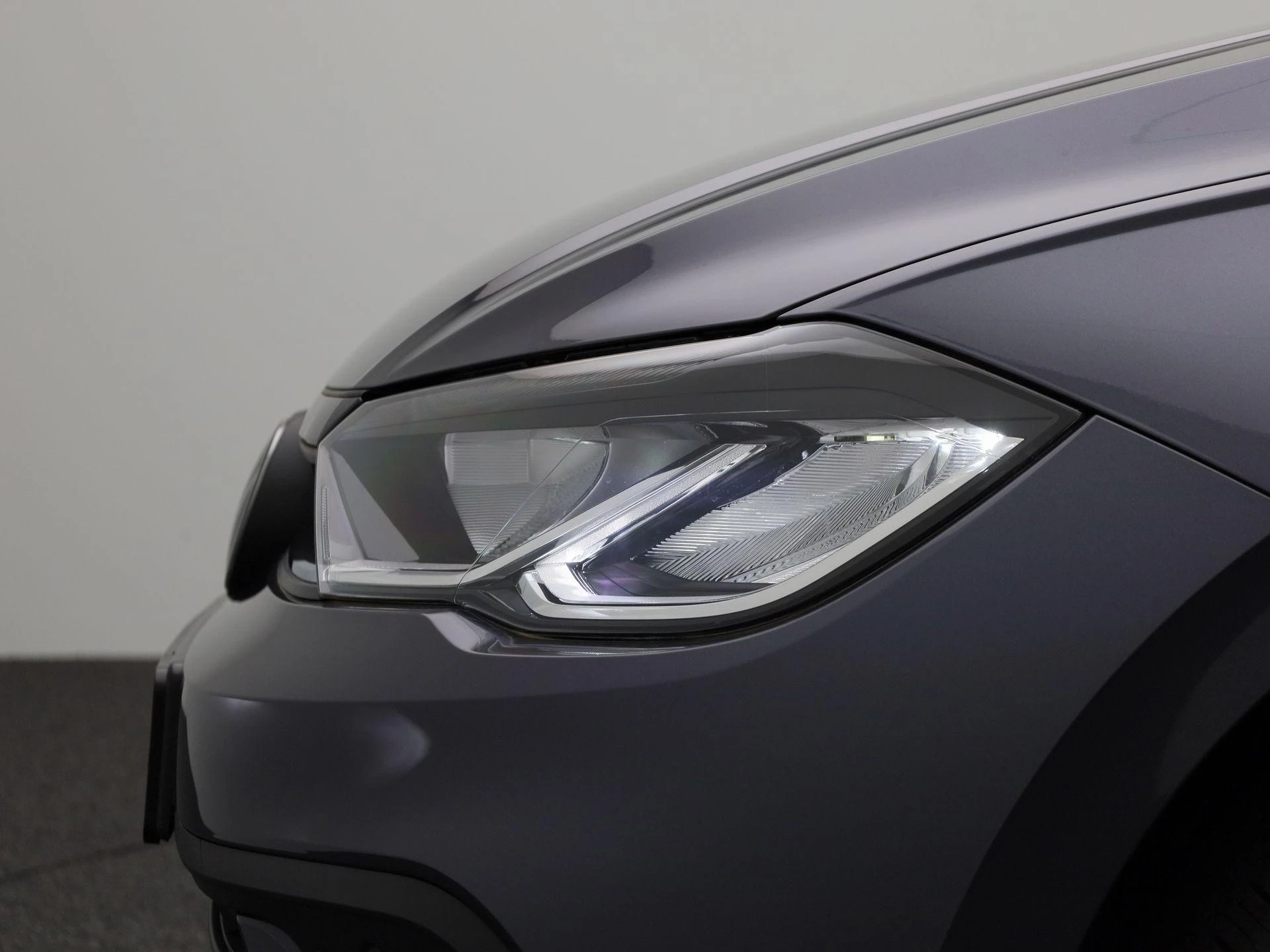 Volkswagen-Polo-image-14