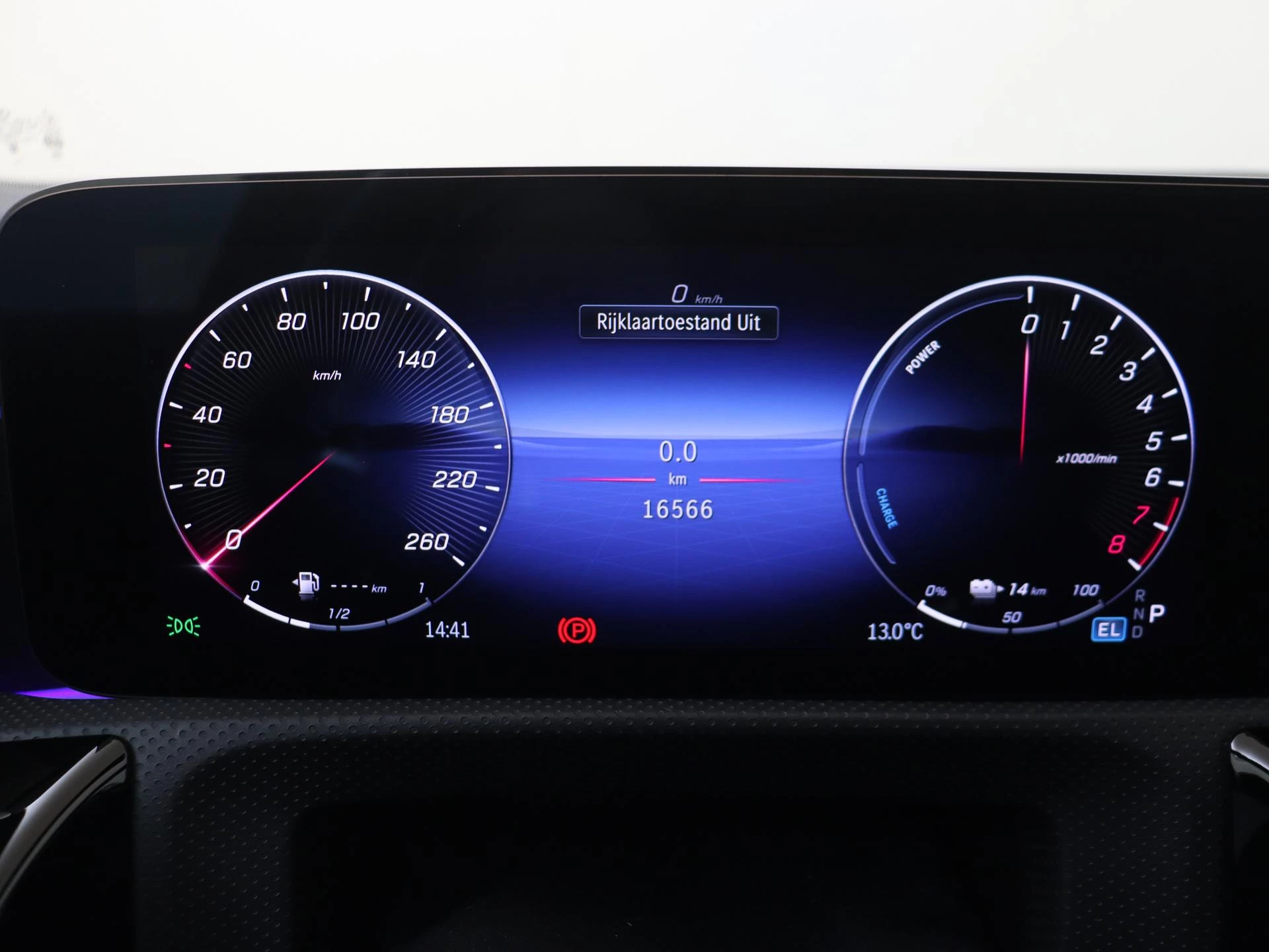 Mercedes-Benz-A-Klasse-image-17