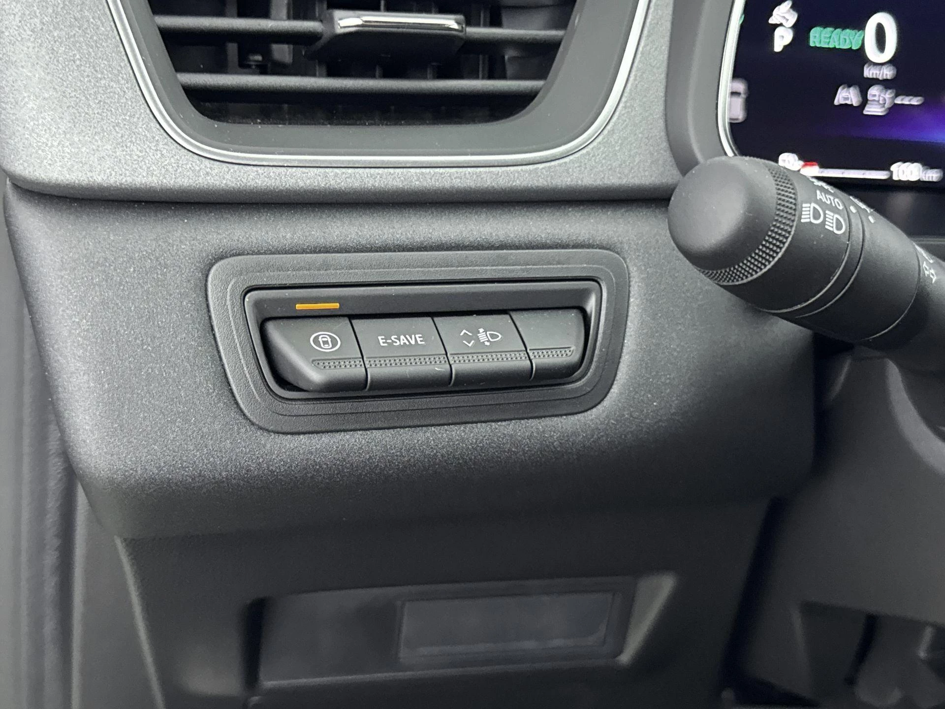 Renault-Captur-image-21