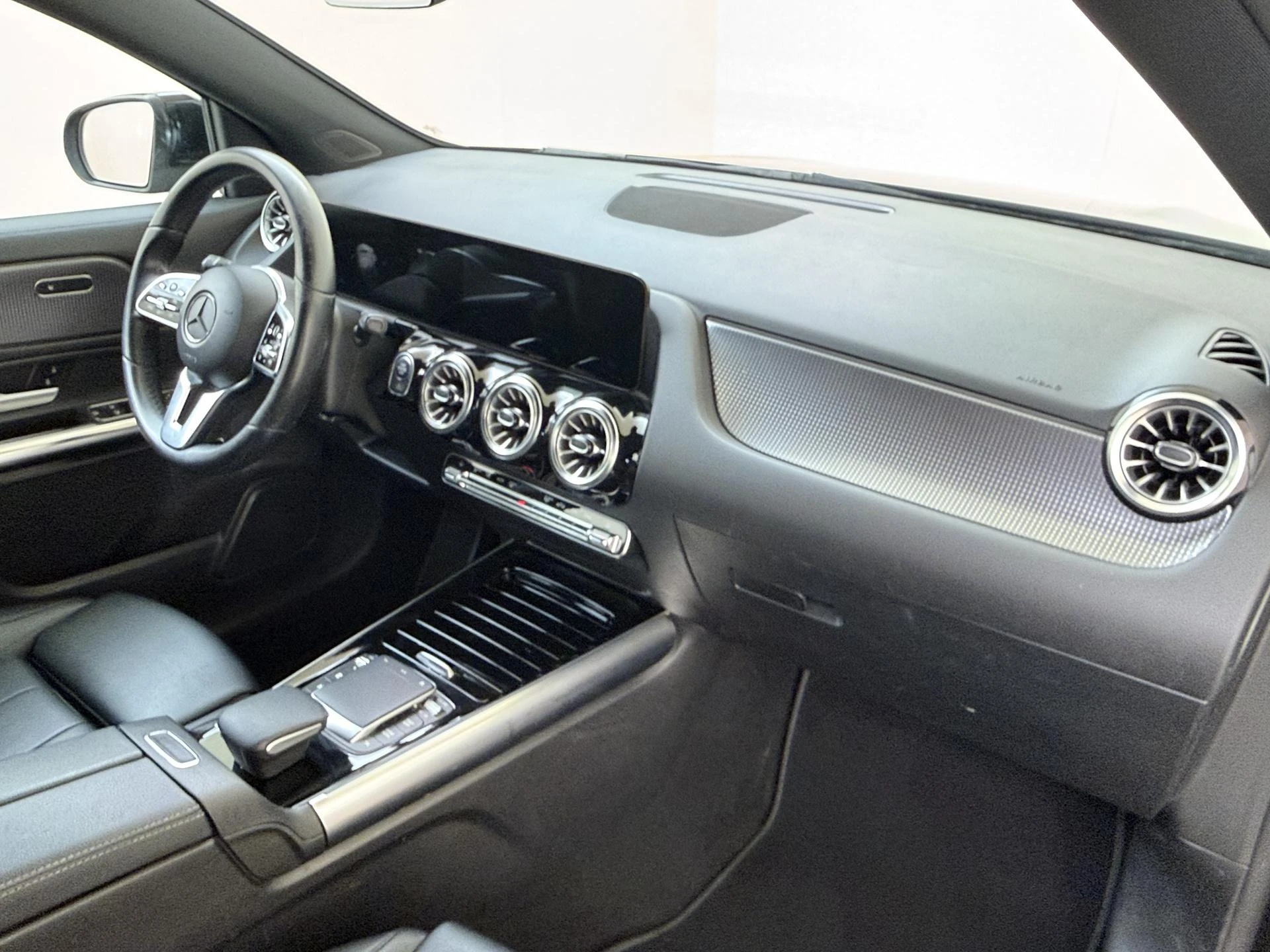 Mercedes-Benz GLA 180 Business Solution Luxury